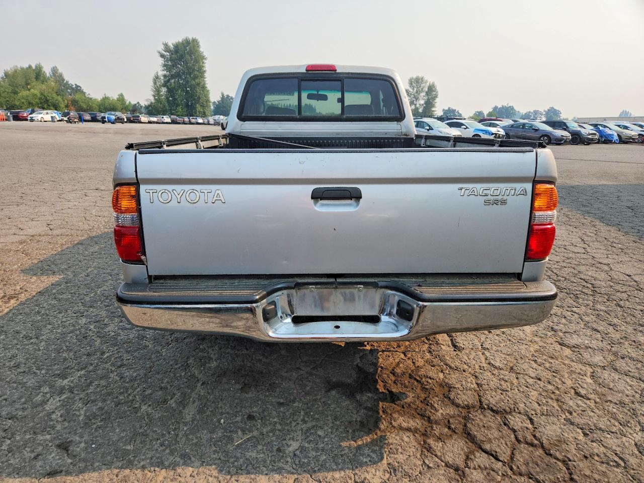 2003 Toyota Tacoma Base Silver vin: 5TEVL52N13Z272452