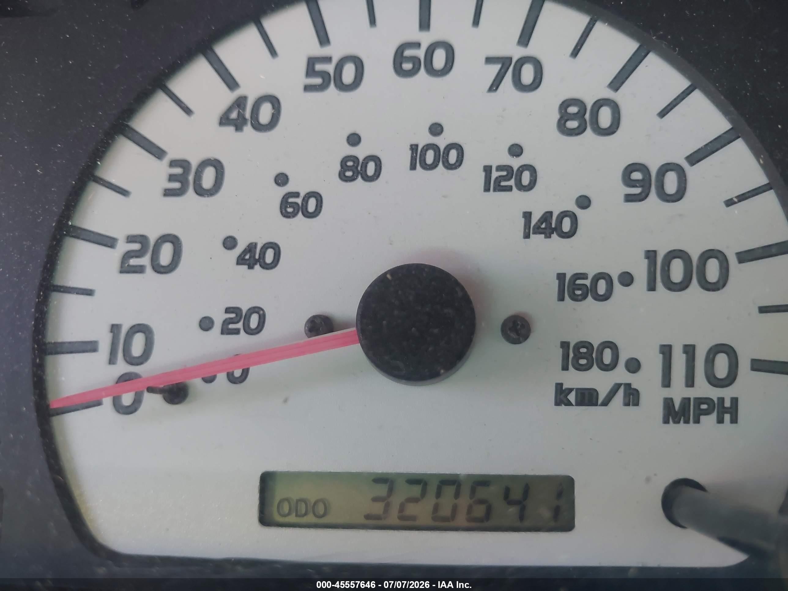 2004 Toyota Tacoma   White vin: 5TEVL52N14Z313261