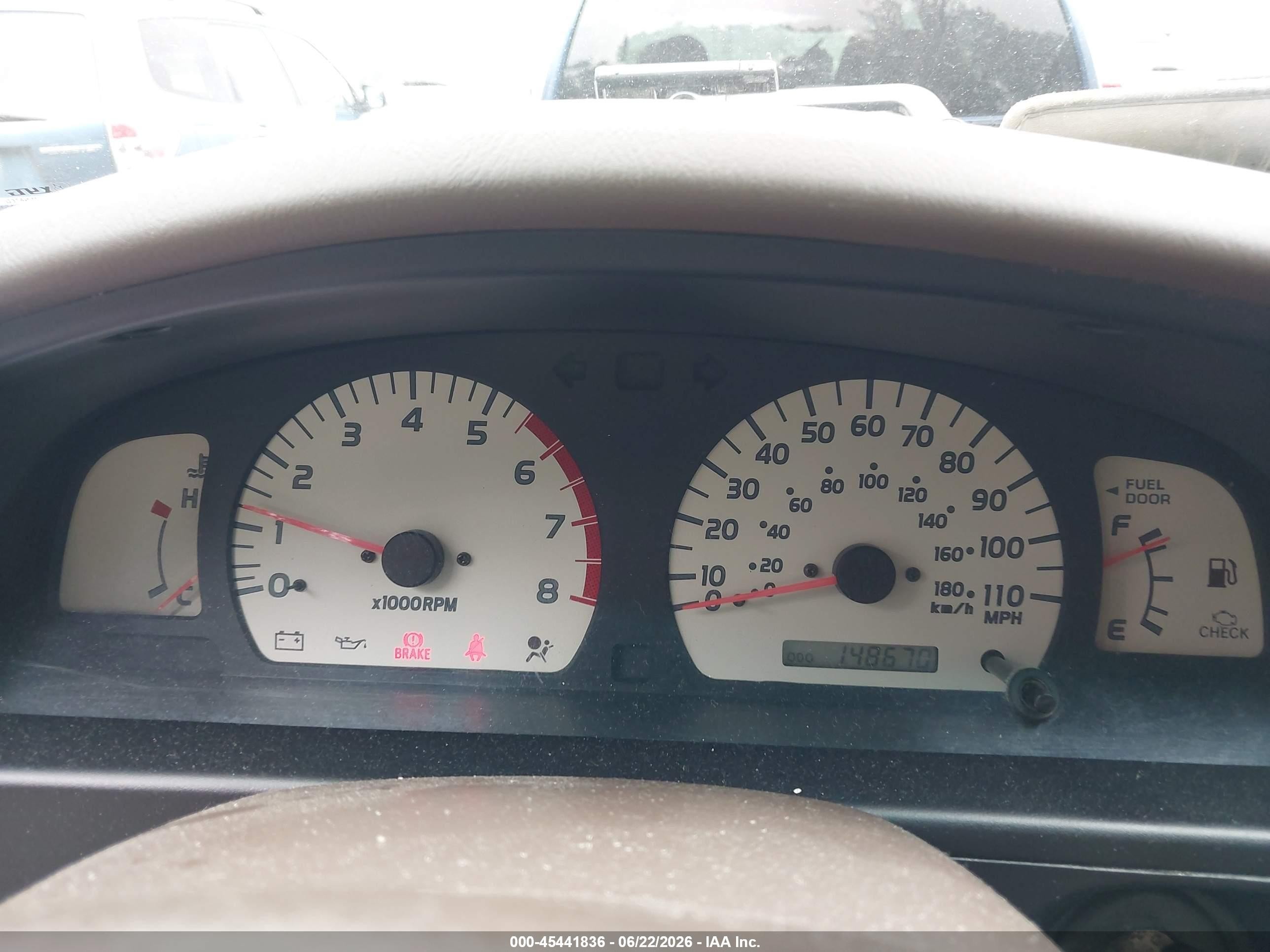 2004 Toyota Tacoma   White vin: 5TEVL52N14Z443296