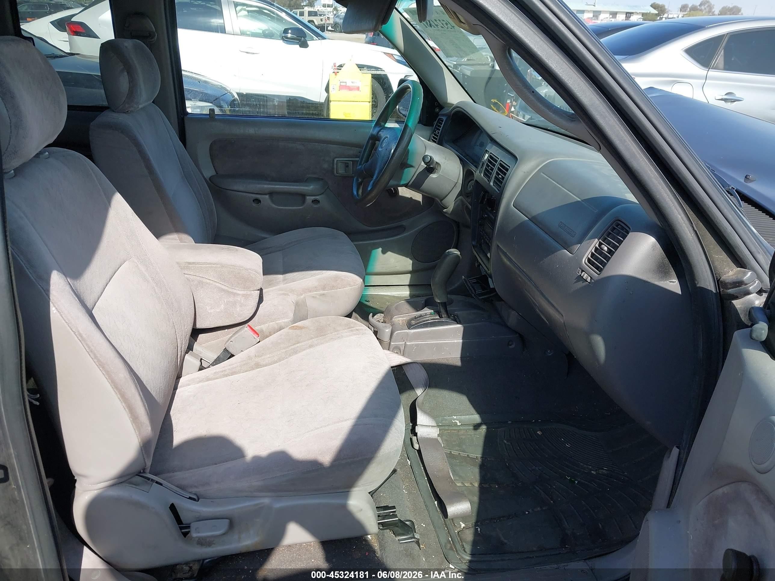 2001 Toyota Tacoma   Black vin: 5TEVL52N21Z867677