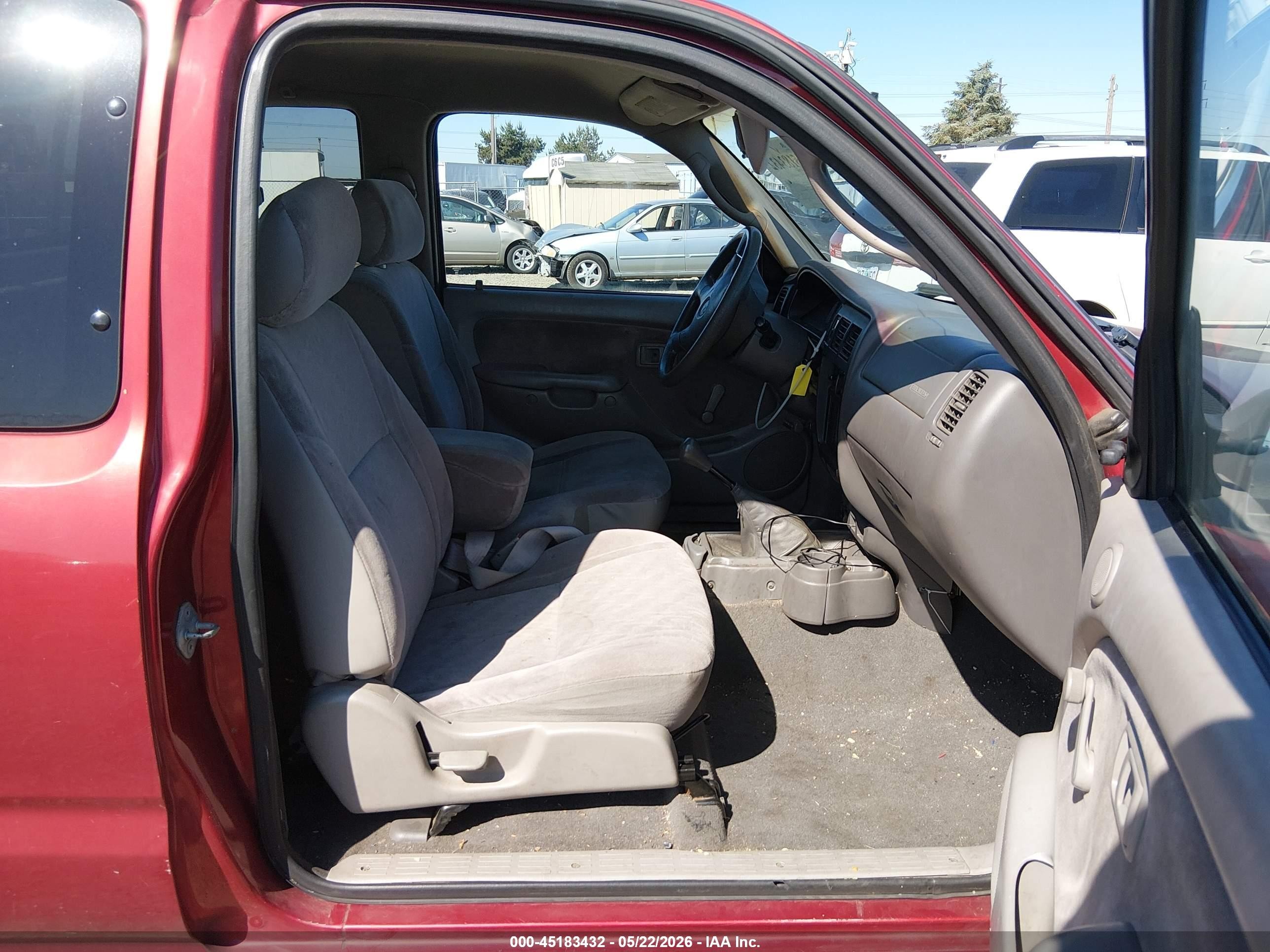 2002 Toyota Tacoma   Red vin: 5TEVL52N22Z025519