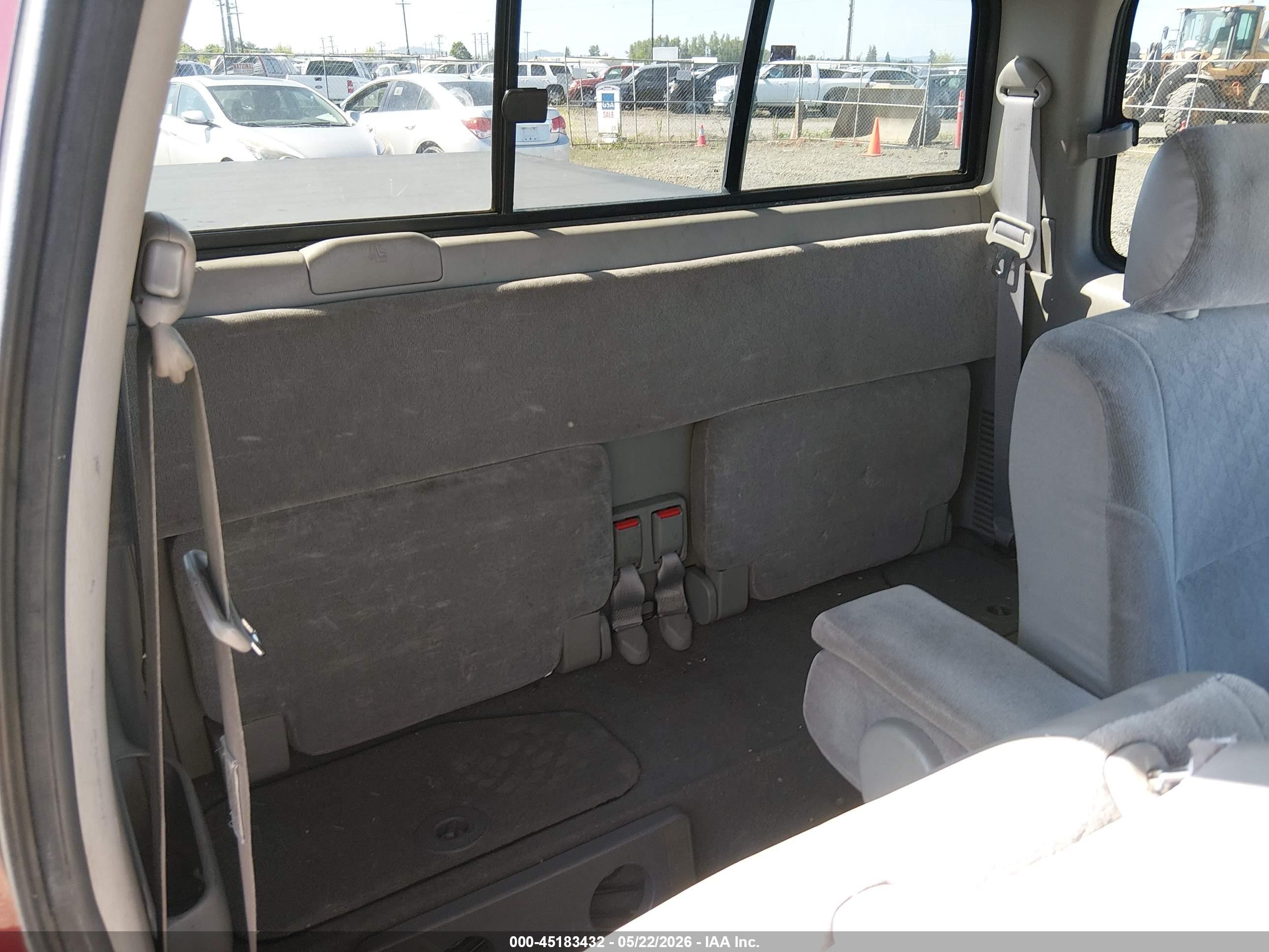 2002 Toyota Tacoma   Red vin: 5TEVL52N22Z025519