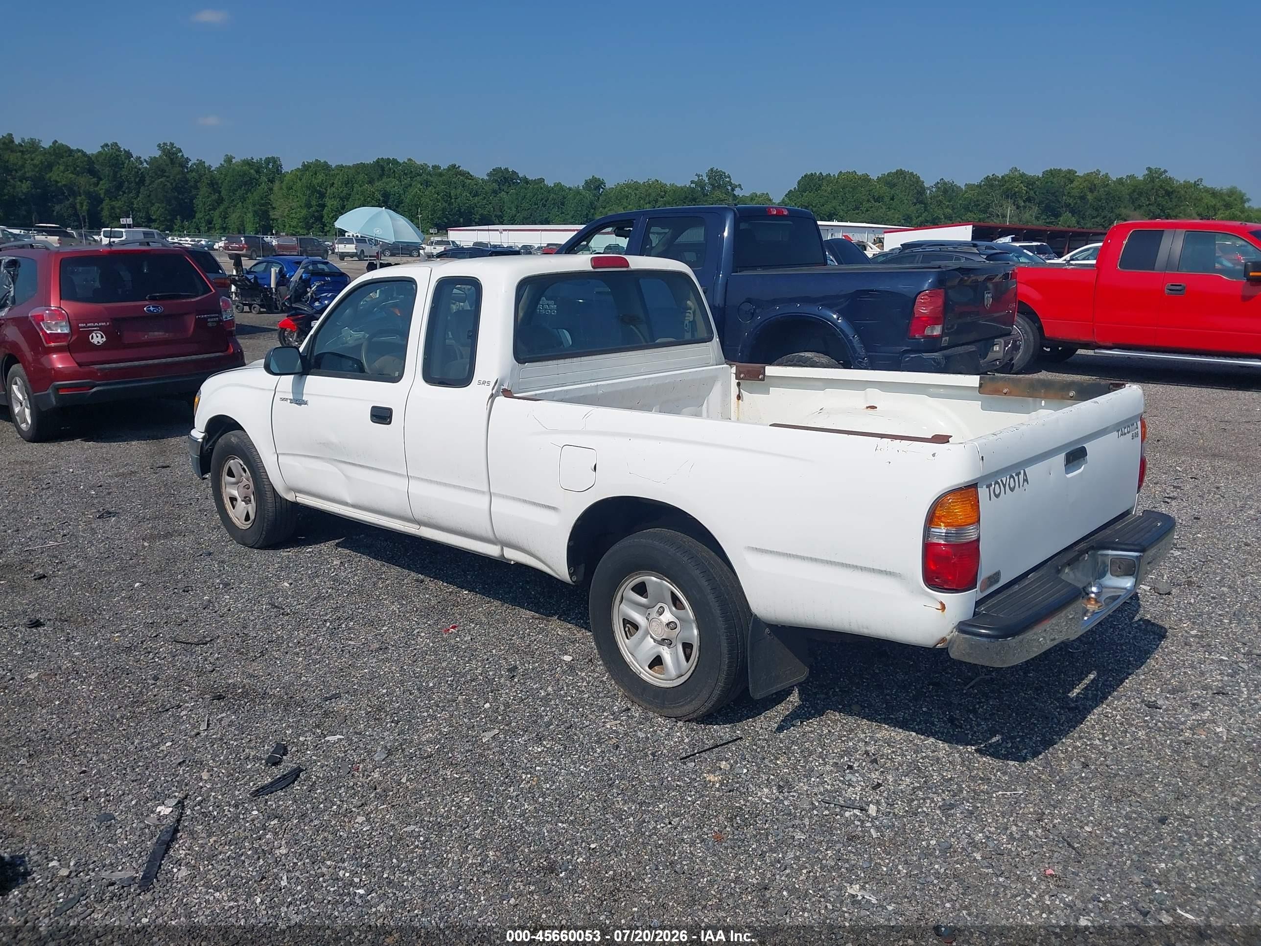2003 Toyota Tacoma   White vin: 5TEVL52N23Z152000