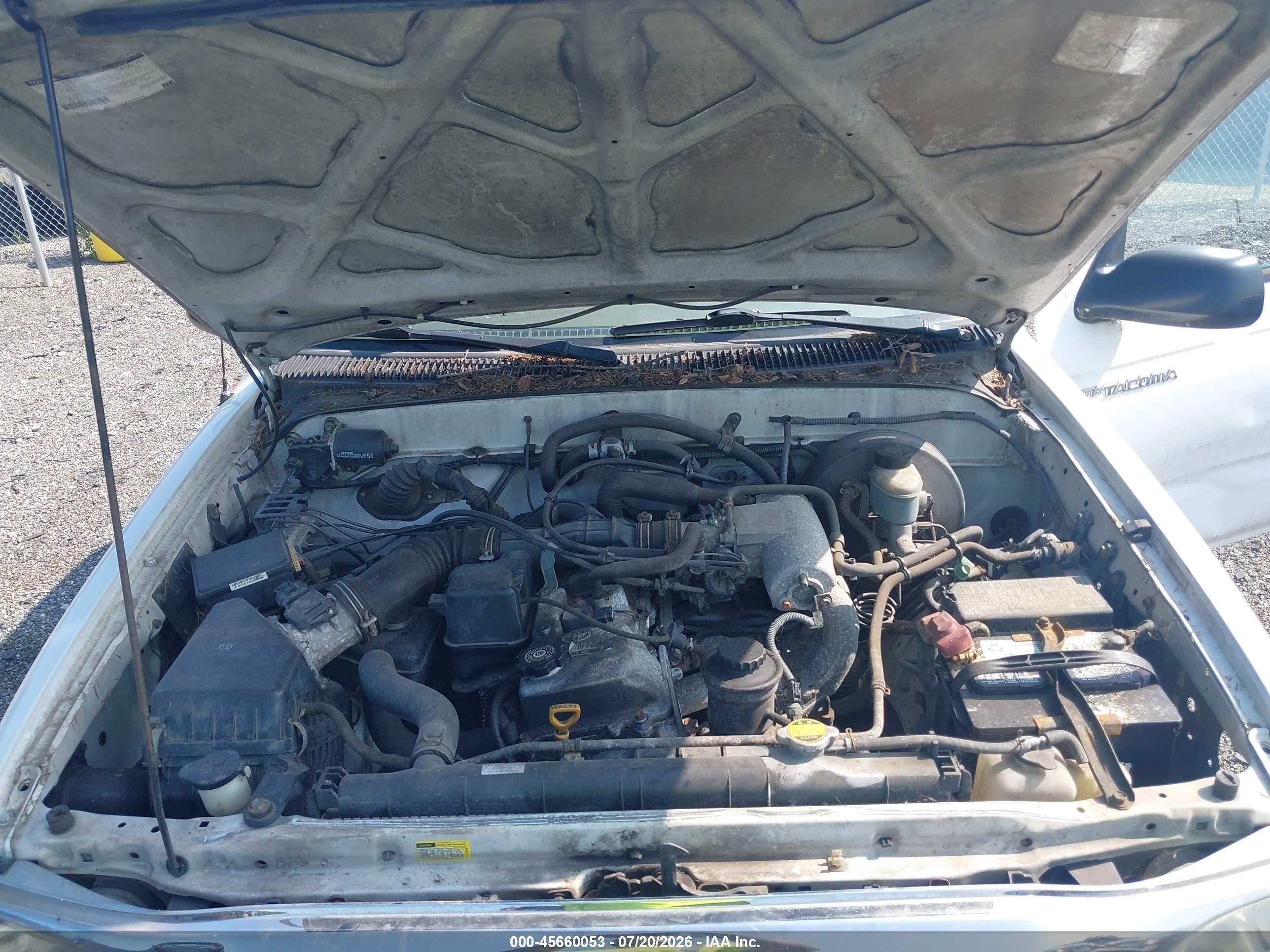2003 Toyota Tacoma   White vin: 5TEVL52N23Z152000