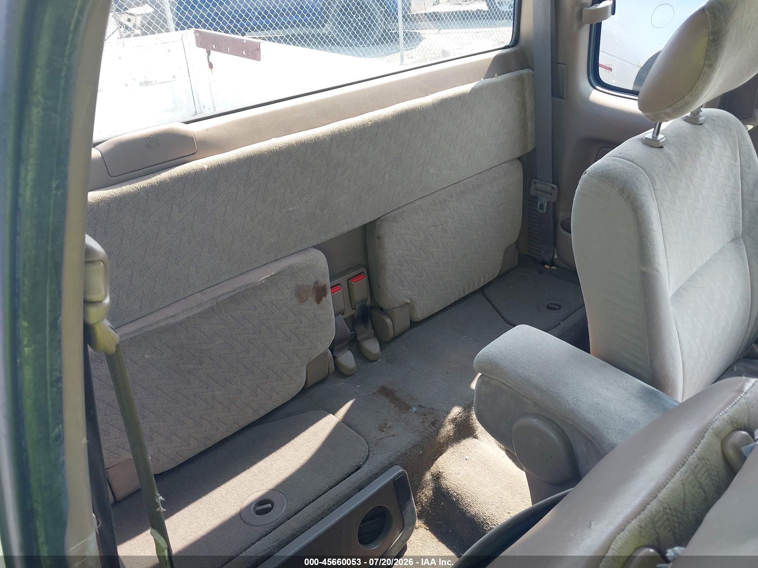 2003 Toyota Tacoma   White vin: 5TEVL52N23Z152000
