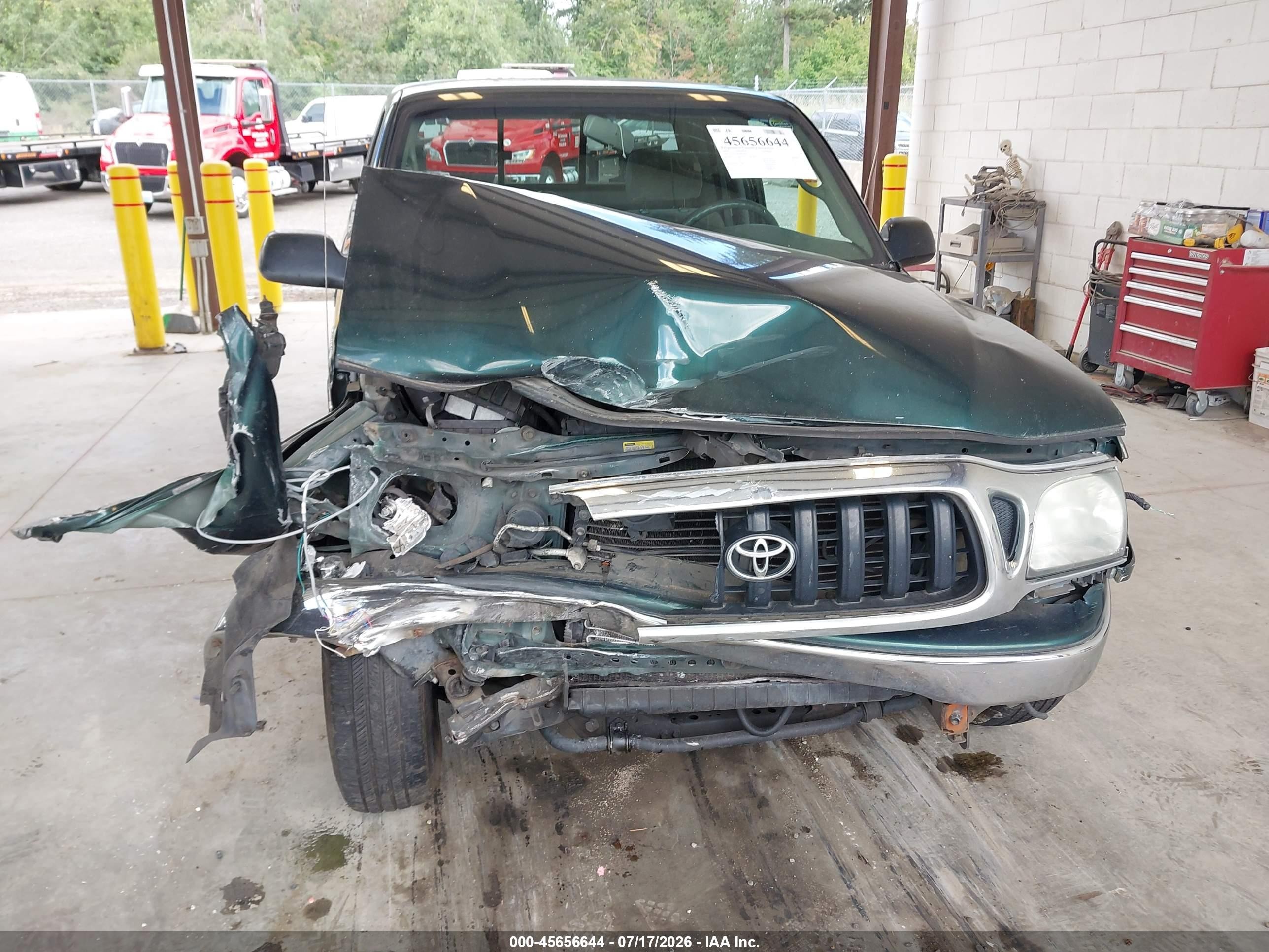 2004 Toyota Tacoma   Green vin: 5TEVL52N24Z347855