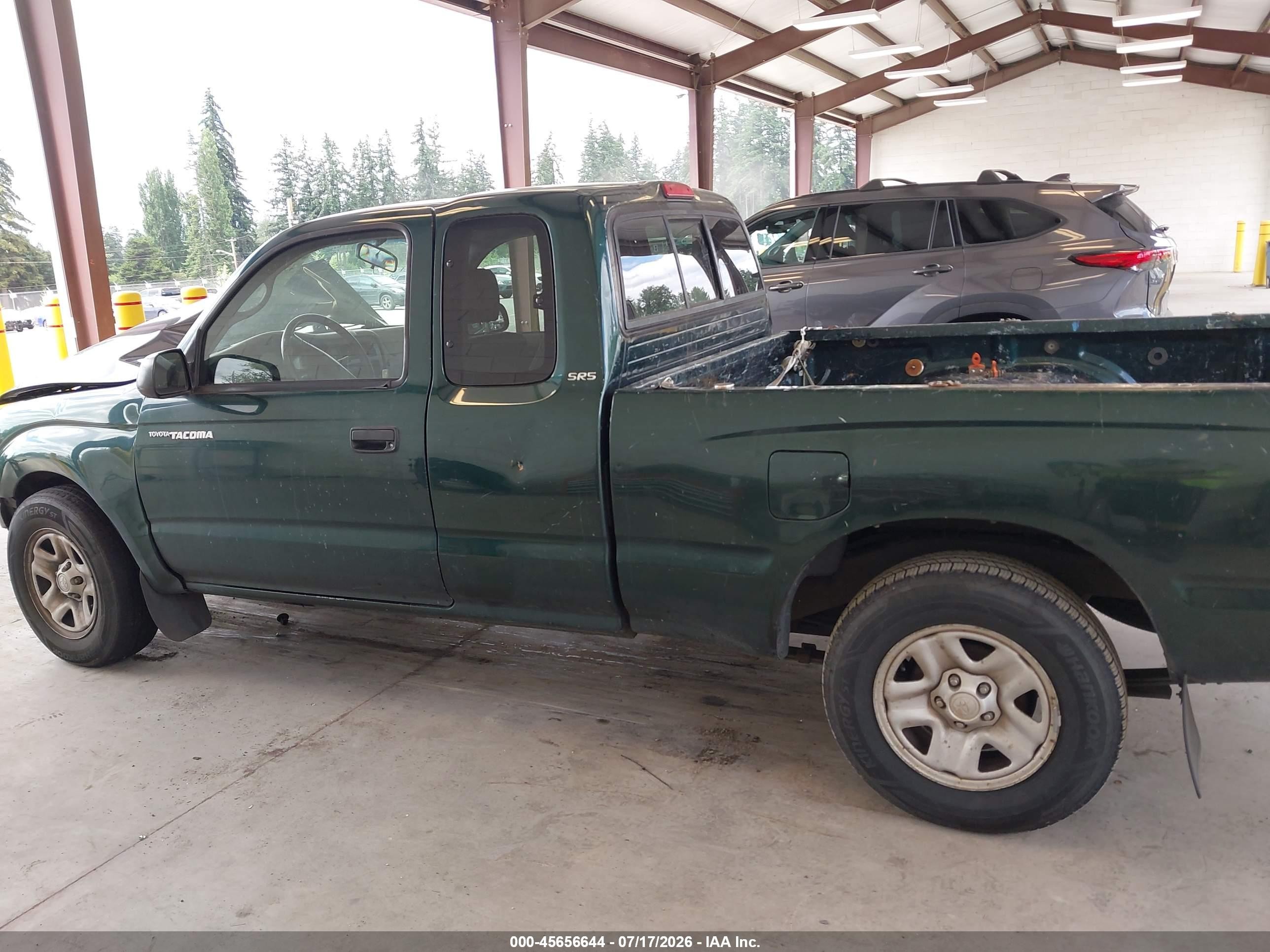 2004 Toyota Tacoma   Green vin: 5TEVL52N24Z347855