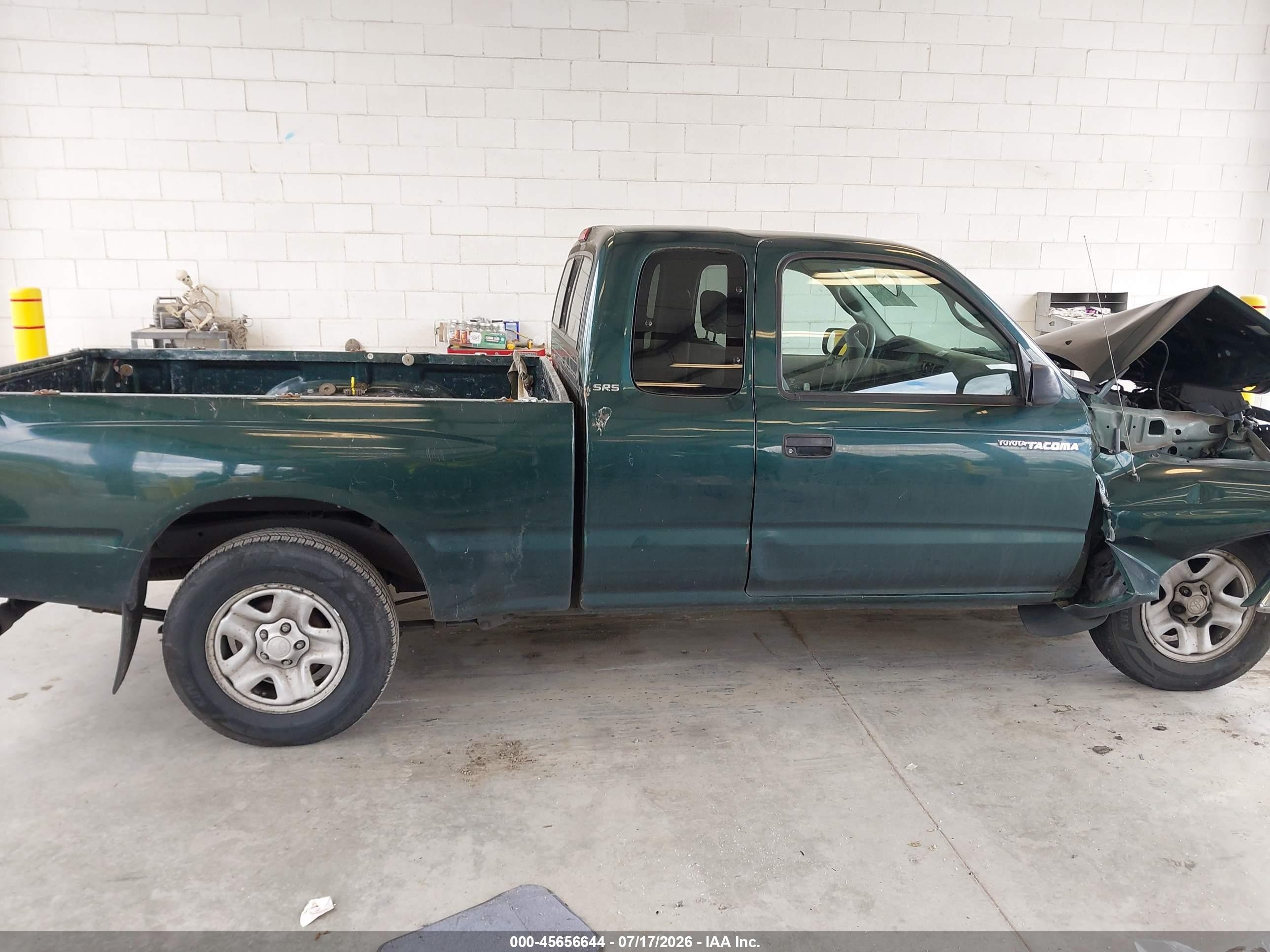 2004 Toyota Tacoma   Green vin: 5TEVL52N24Z347855