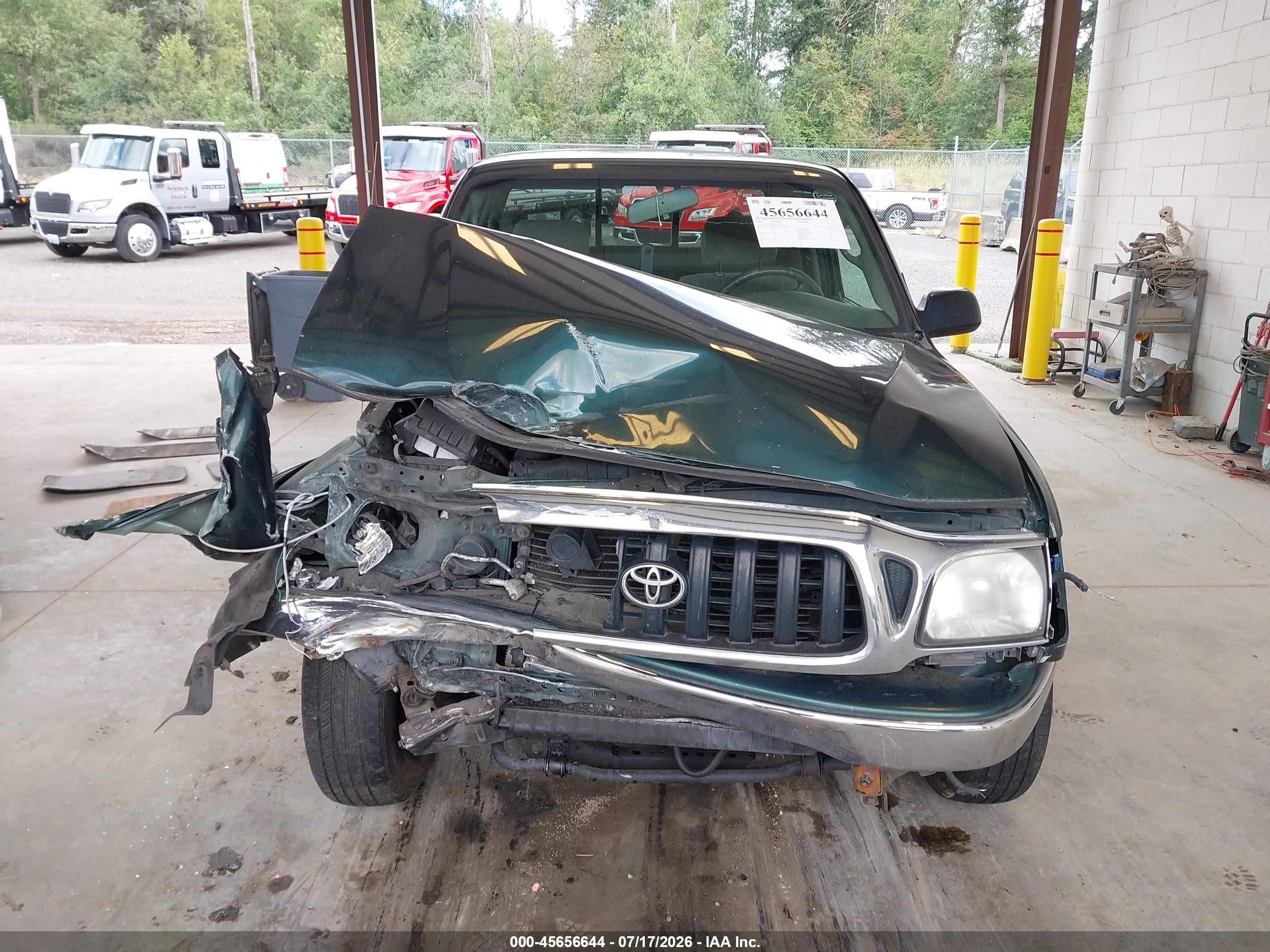 2004 Toyota Tacoma   Green vin: 5TEVL52N24Z347855