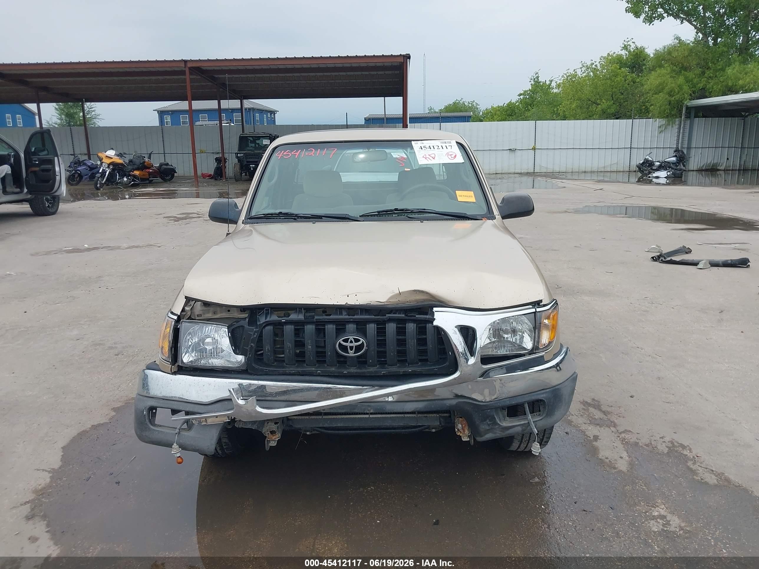 2004 Toyota Tacoma   Gold vin: 5TEVL52N24Z426507