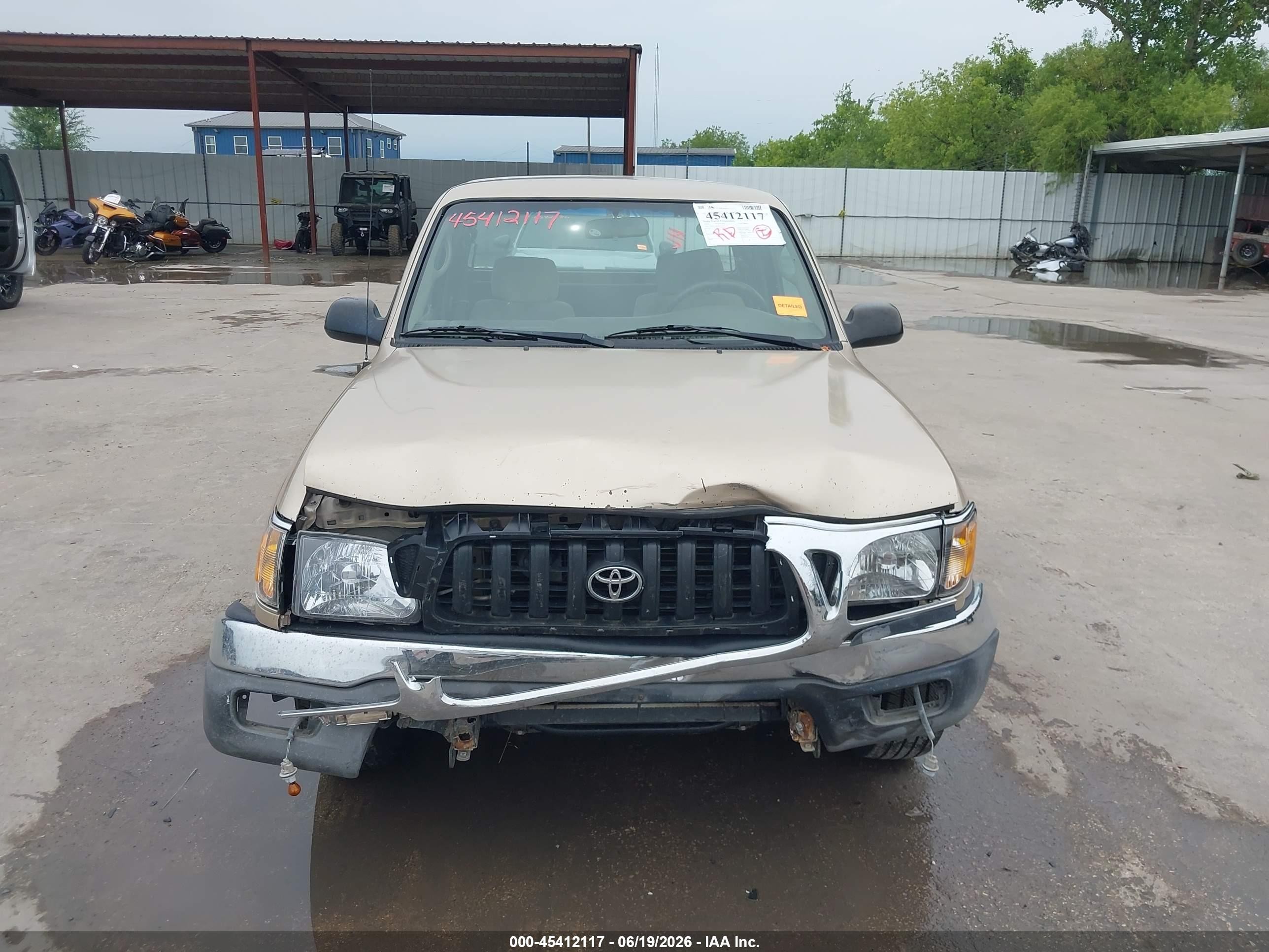 2004 Toyota Tacoma   Gold vin: 5TEVL52N24Z426507