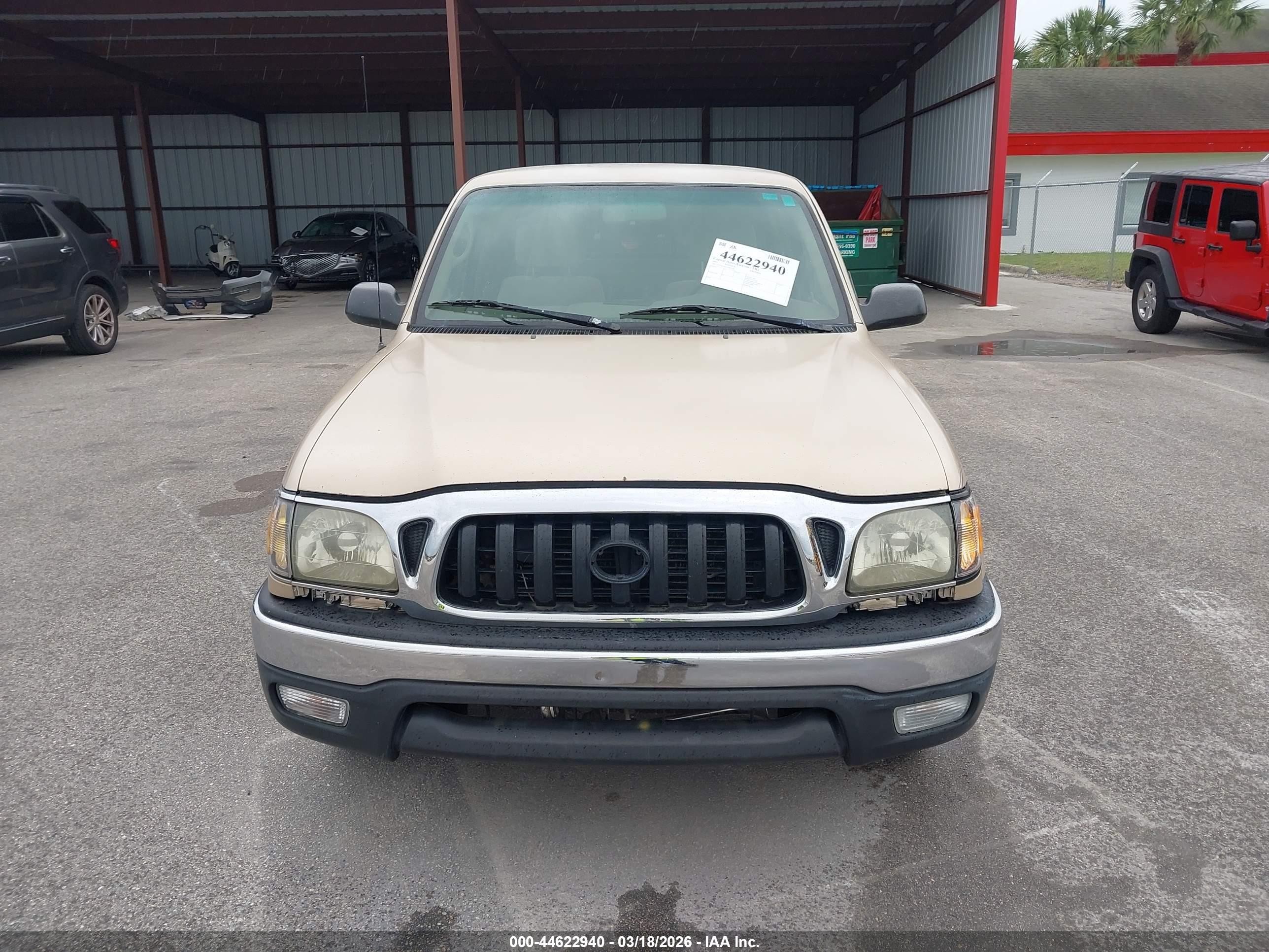 2001 Toyota Tacoma   Gold vin: 5TEVL52N31Z855246