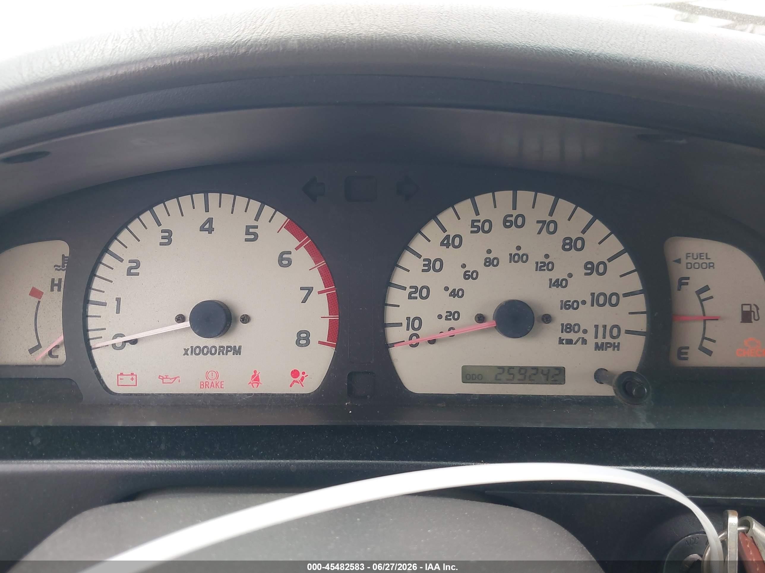 2003 Toyota Tacoma   Silver vin: 5TEVL52N33Z167752