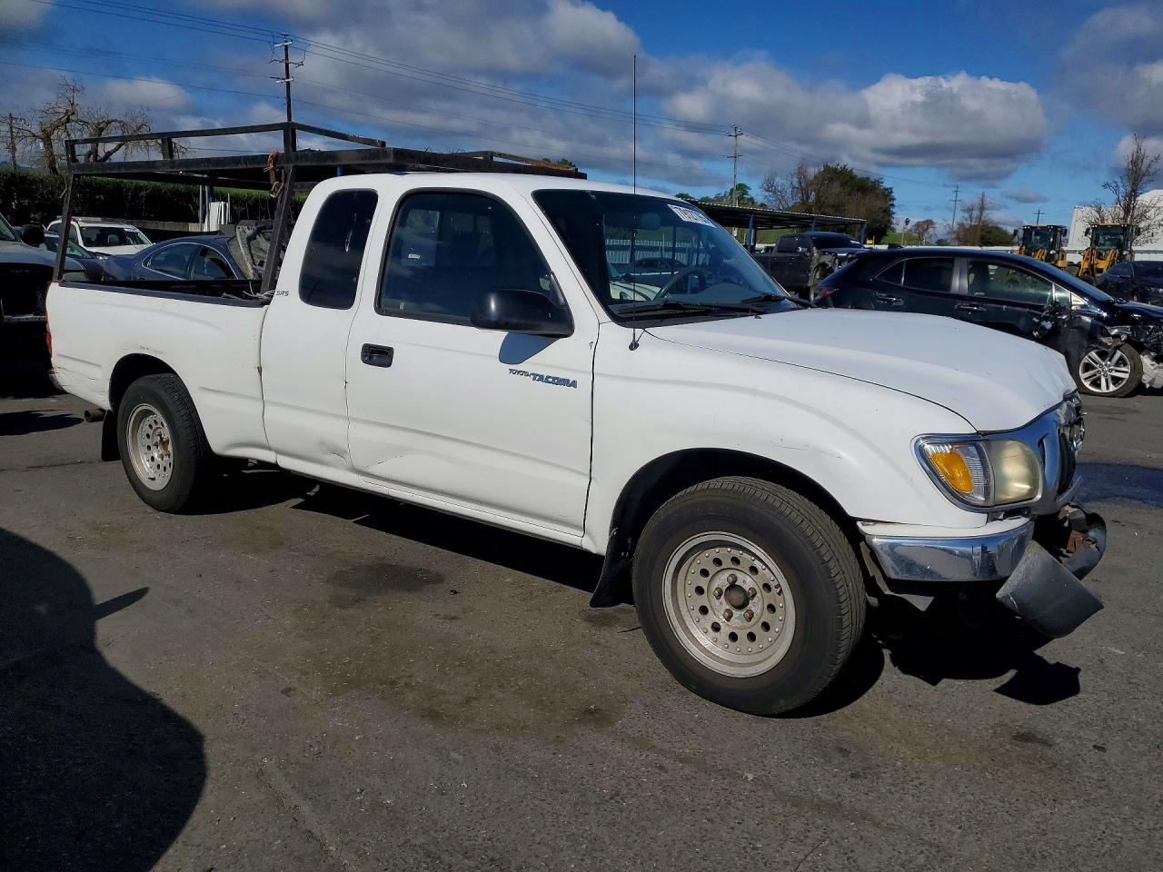 2003 Toyota Tacoma Base White vin: 5TEVL52N43Z236366