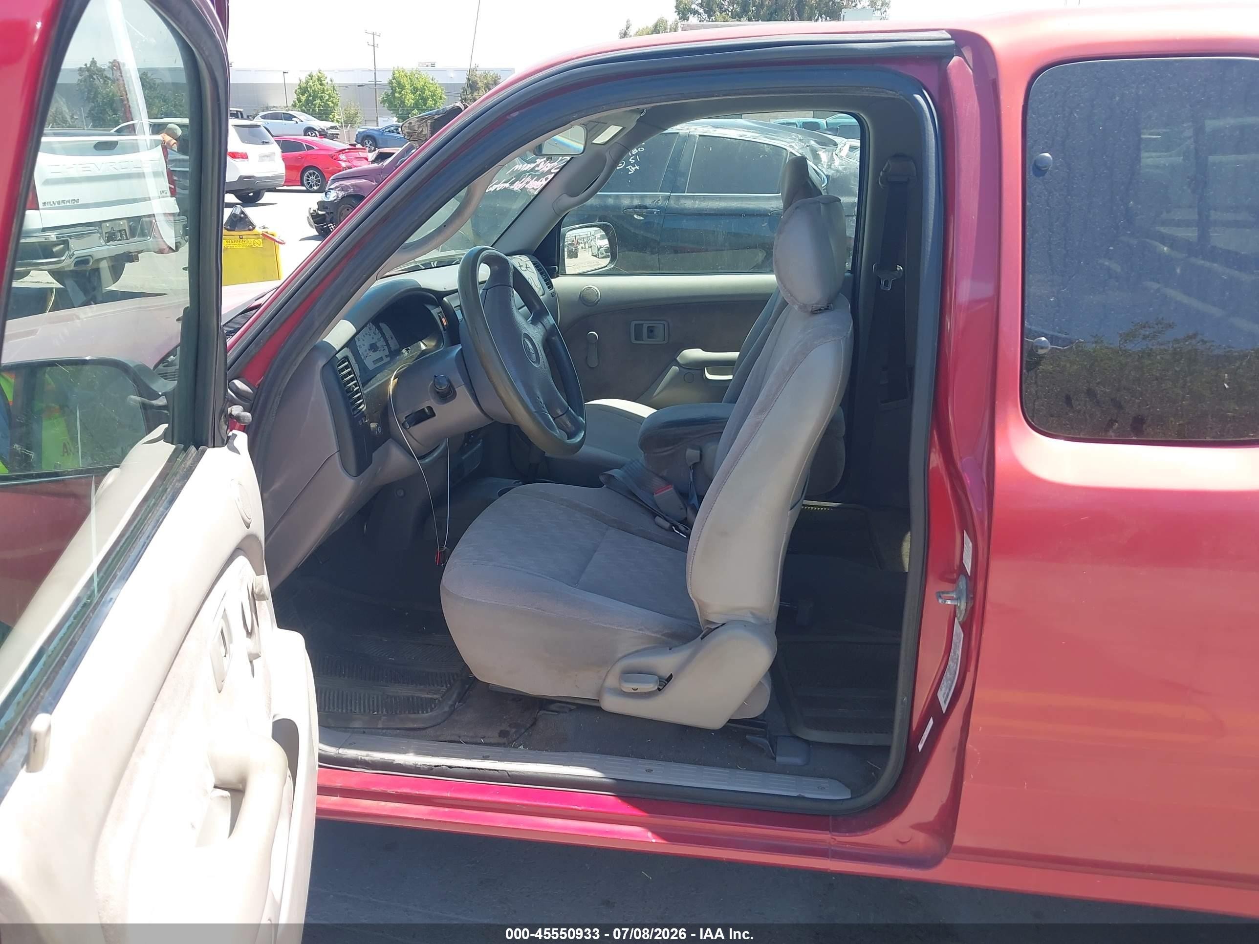 2004 Toyota Tacoma   Red vin: 5TEVL52N44Z384549