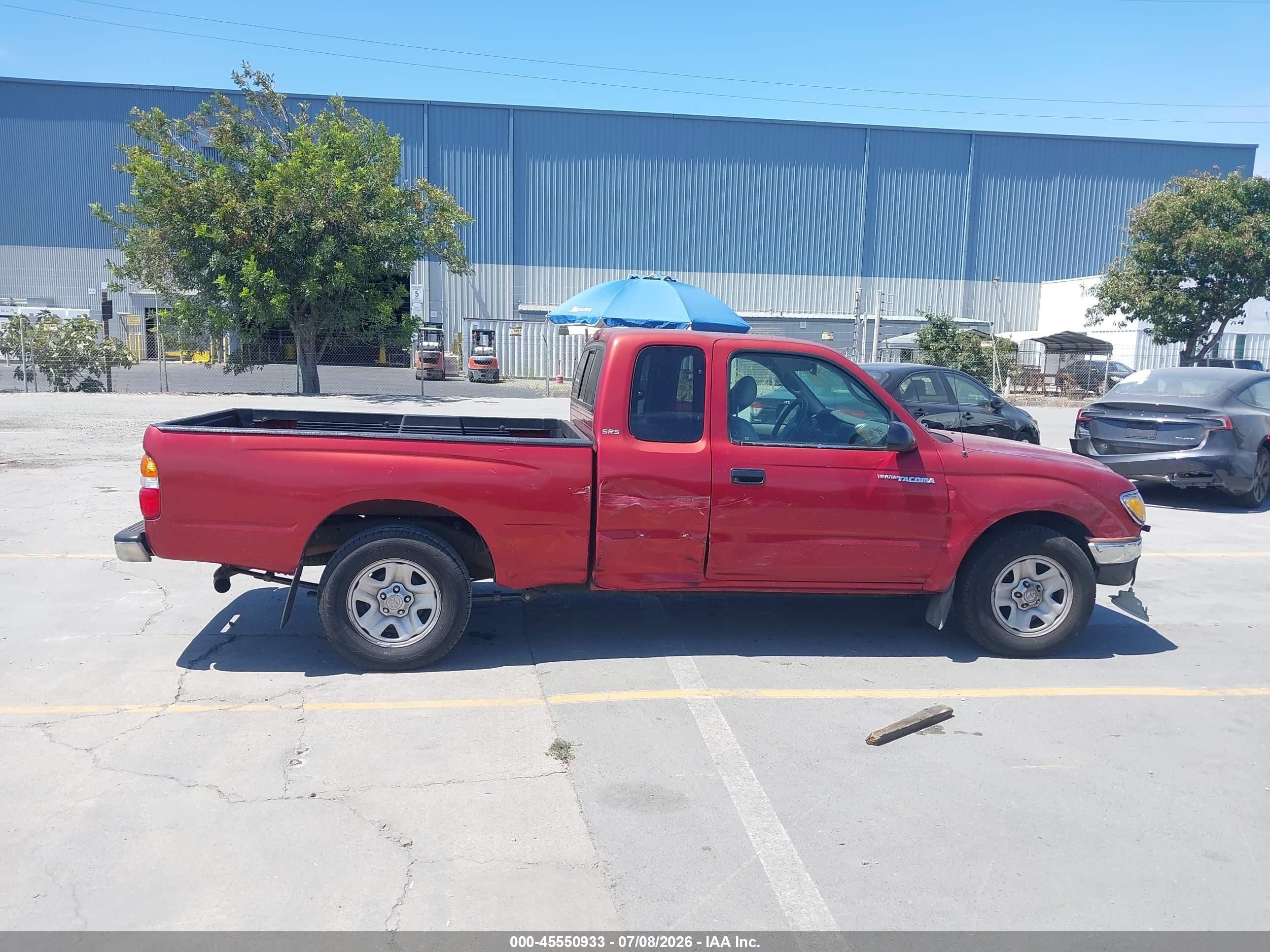 2004 Toyota Tacoma   Red vin: 5TEVL52N44Z384549