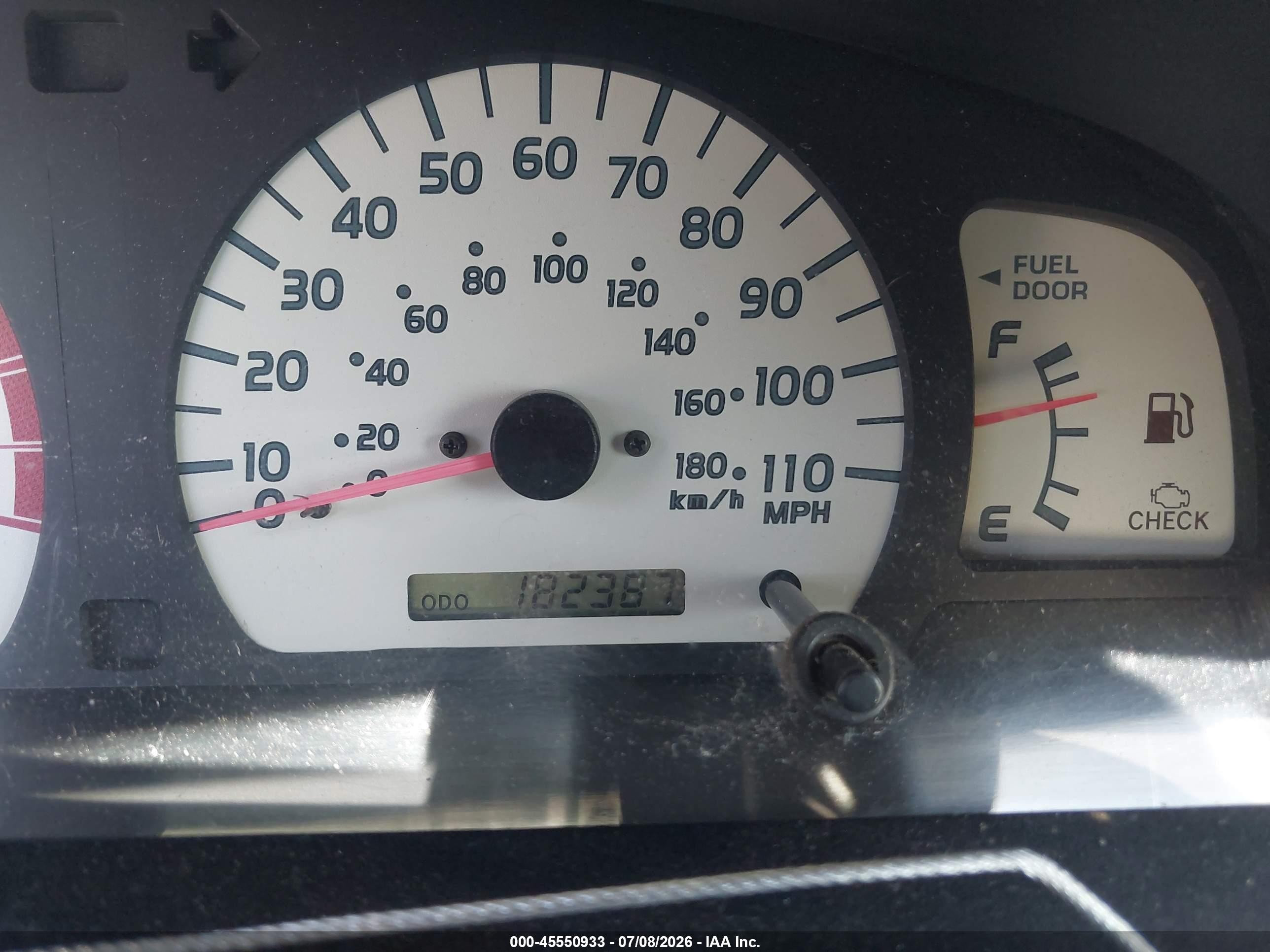 2004 Toyota Tacoma   Red vin: 5TEVL52N44Z384549