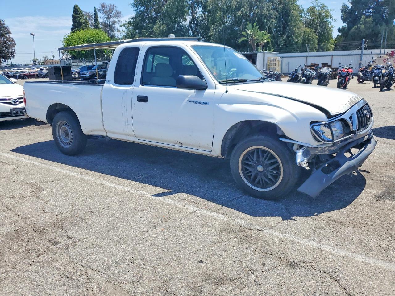 2004 Toyota Tacoma Xtracab White vin: 5TEVL52N44Z432261