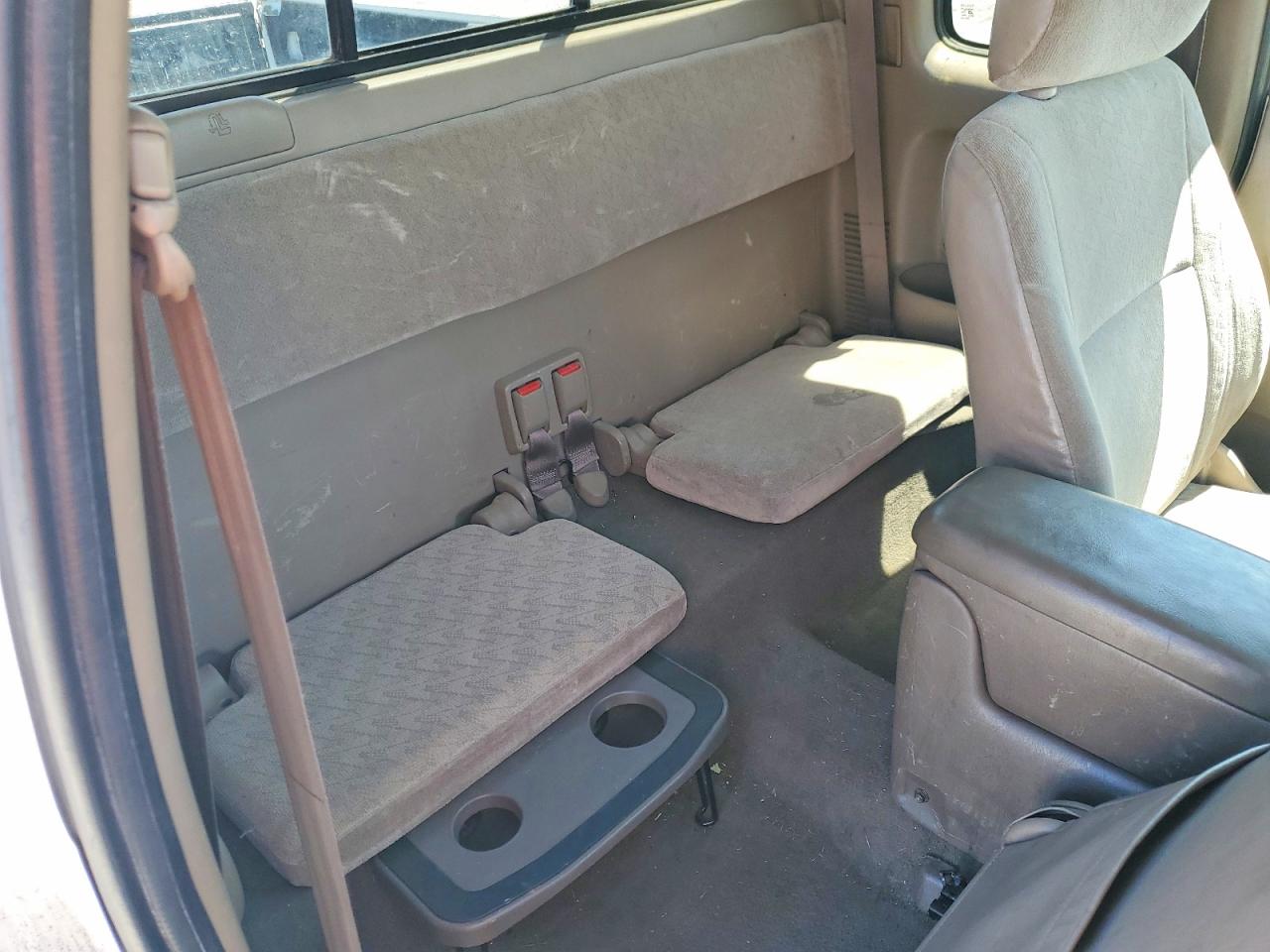 2004 Toyota Tacoma Xtracab White vin: 5TEVL52N44Z432261