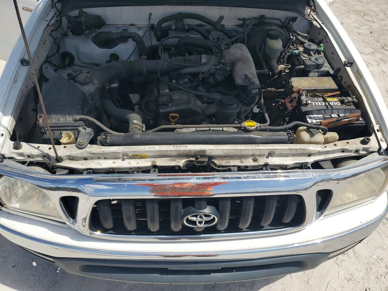 2001 Toyota Tacoma Xtracab White vin: 5TEVL52N51Z820093