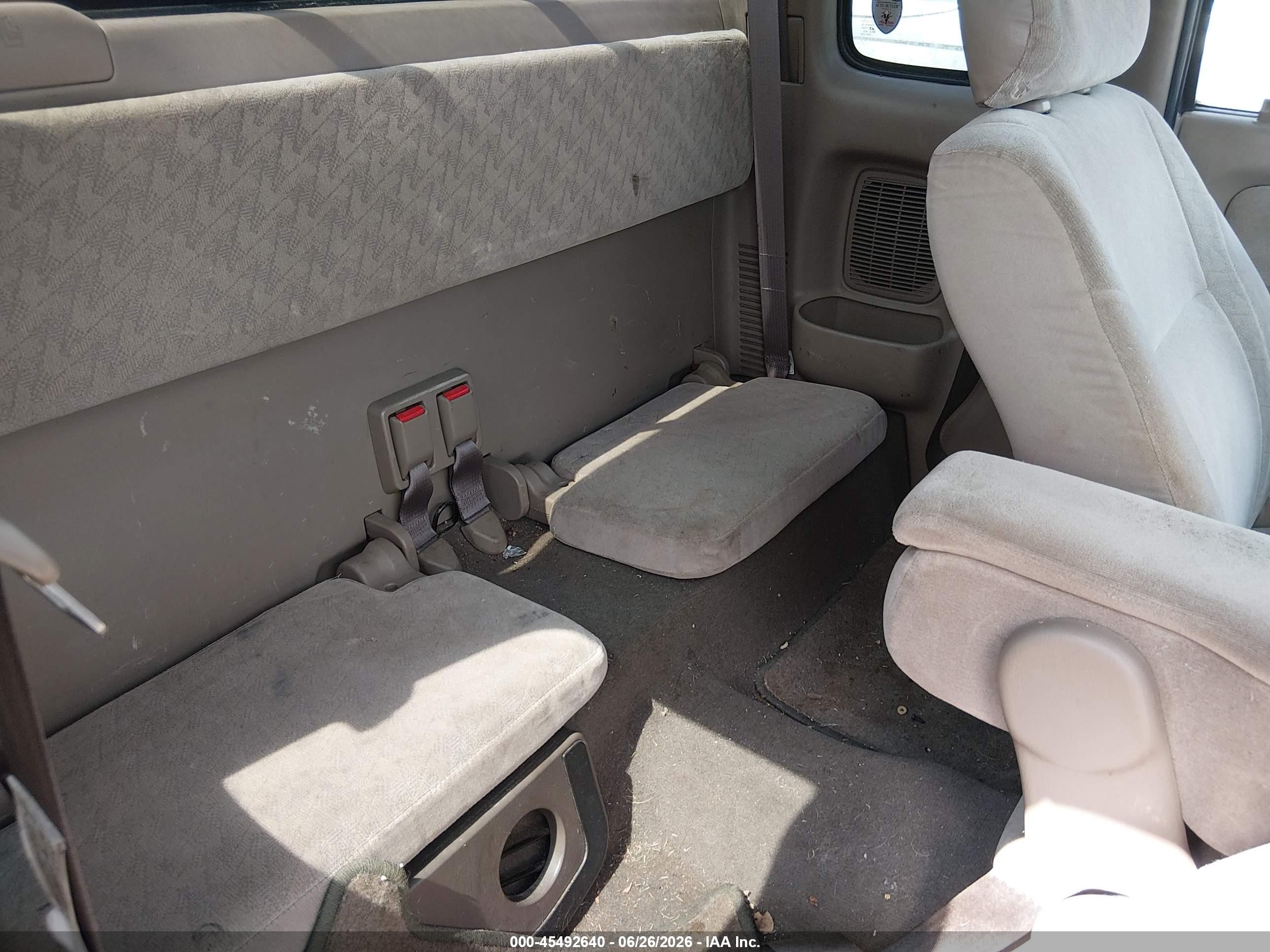 2003 Toyota Tacoma   White vin: 5TEVL52N53Z149057