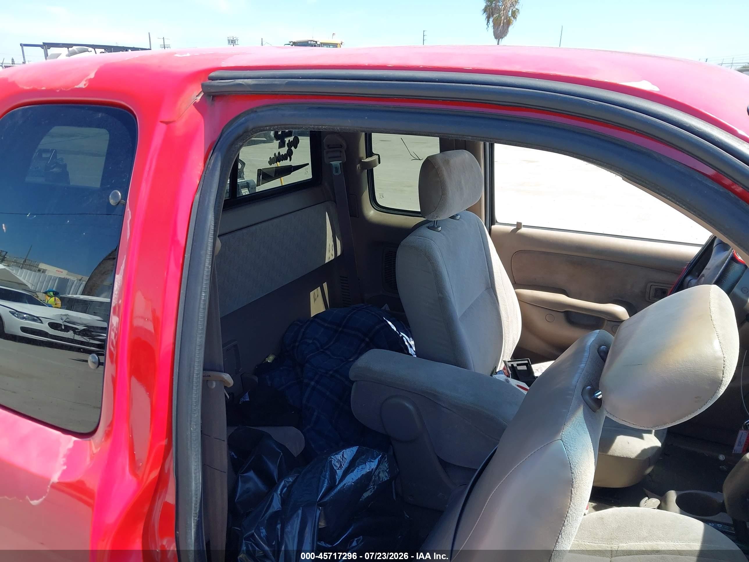 2003 Toyota Tacoma Red vin: 5TEVL52N53Z256349