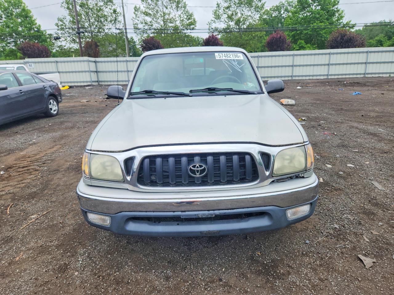 2004 Toyota Tacoma Xtracab Gray vin: 5TEVL52N54Z309231