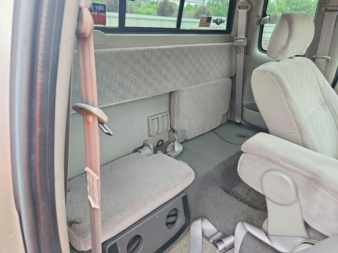 2004 Toyota Tacoma Xtracab Gray vin: 5TEVL52N54Z309231