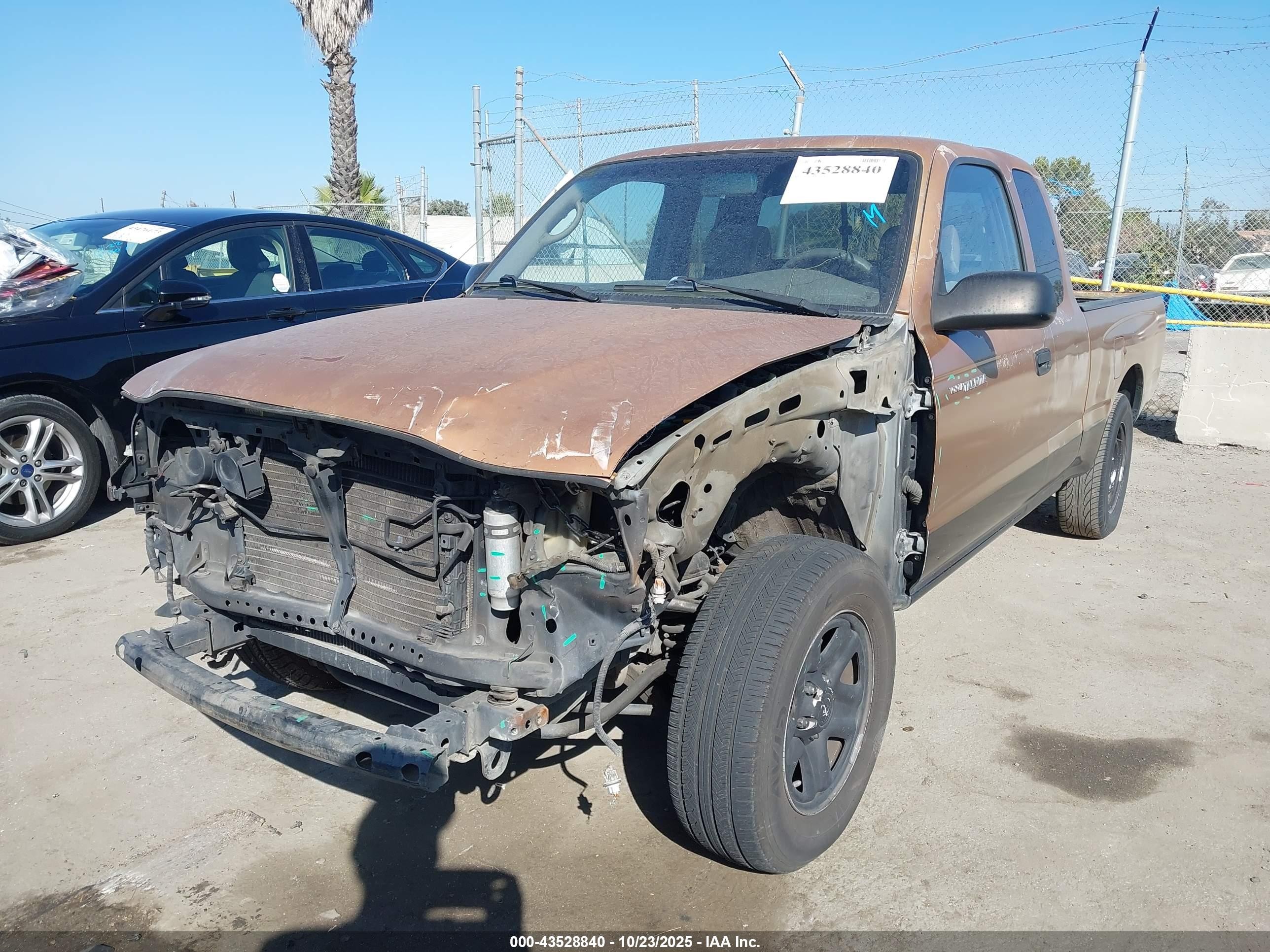 2001 Toyota Tacoma   Brown vin: 5TEVL52N61Z726756