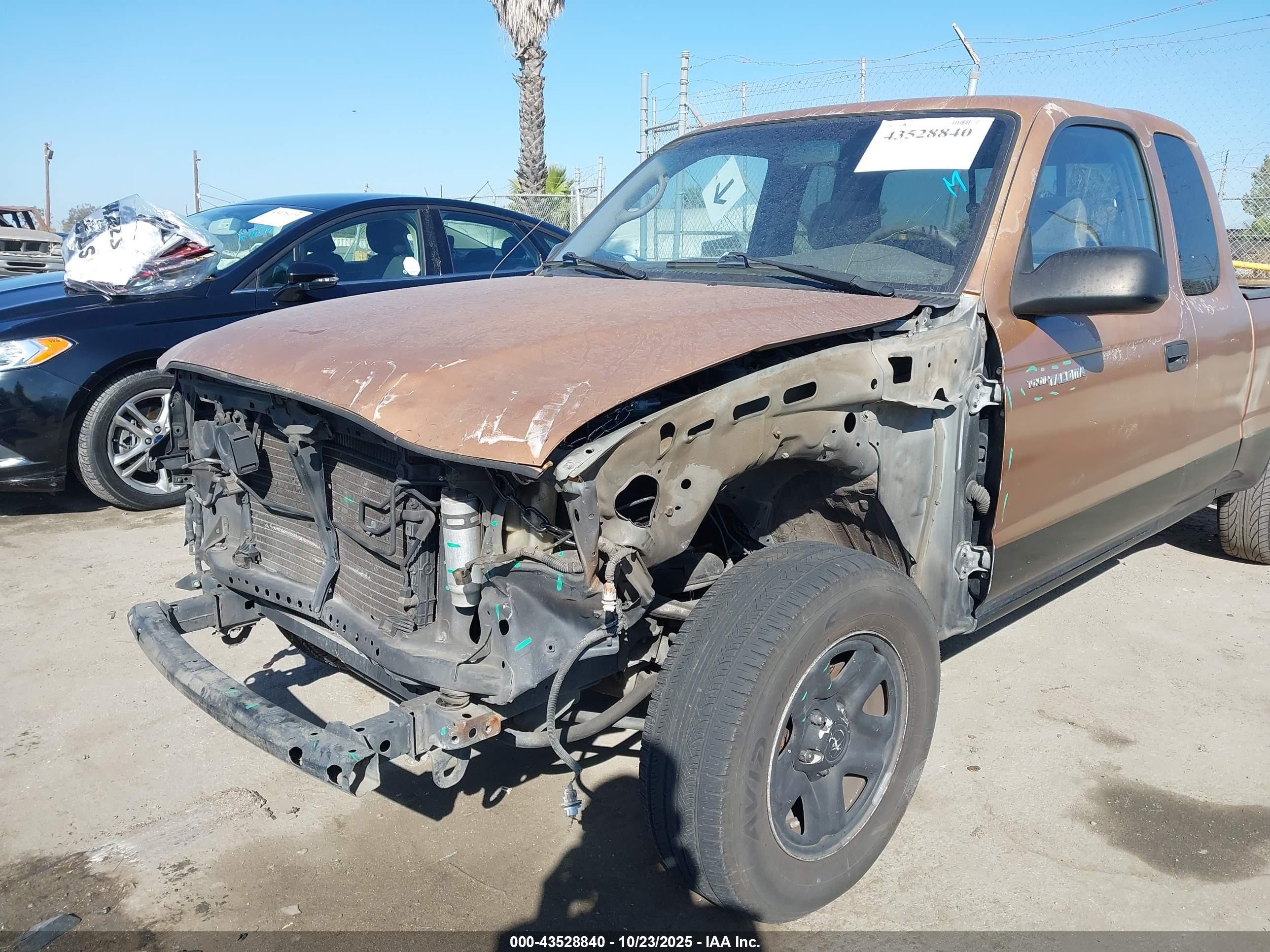 2001 Toyota Tacoma   Brown vin: 5TEVL52N61Z726756