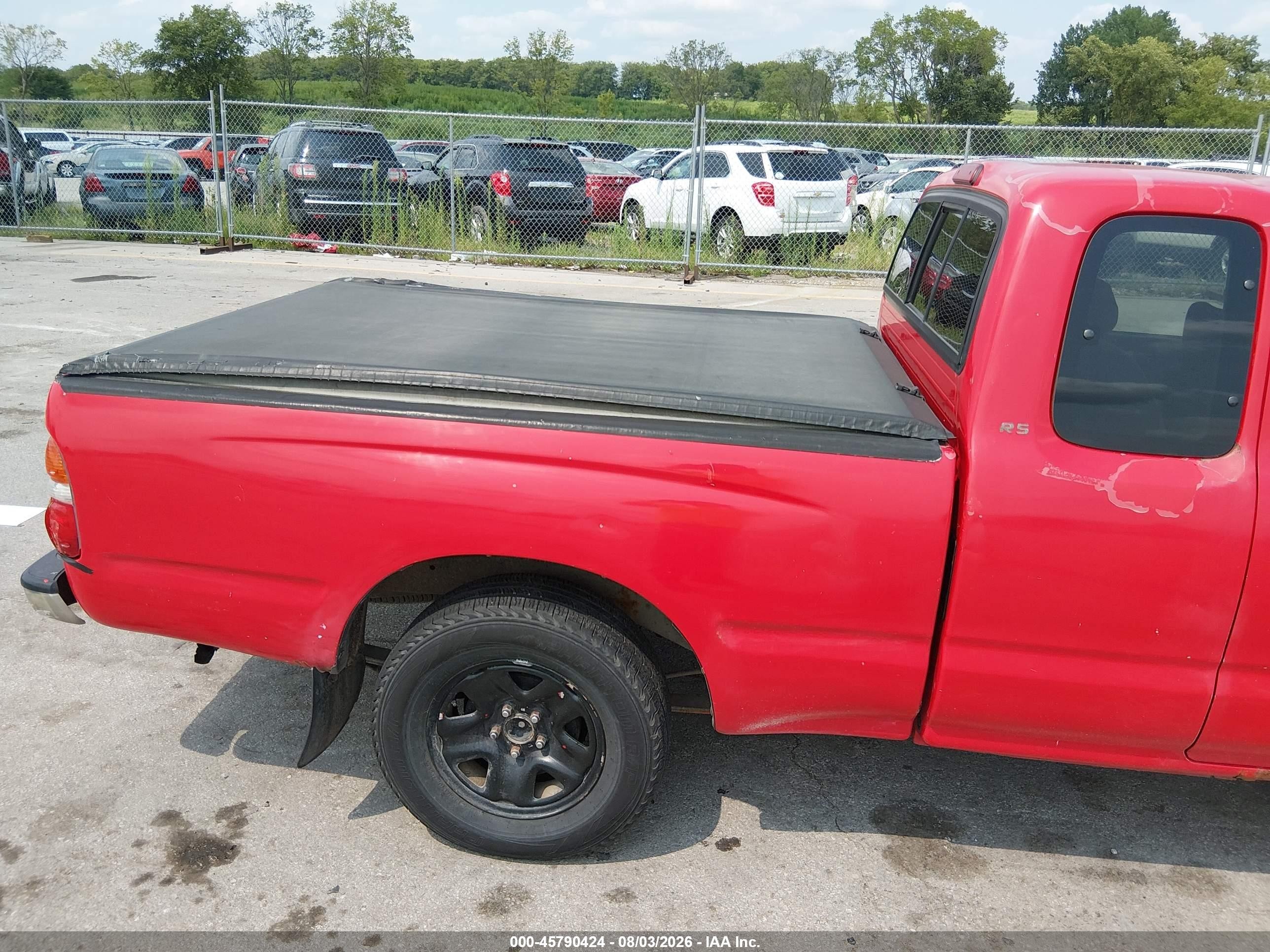 2003 Toyota Tacoma   Red vin: 5TEVL52N63Z219505