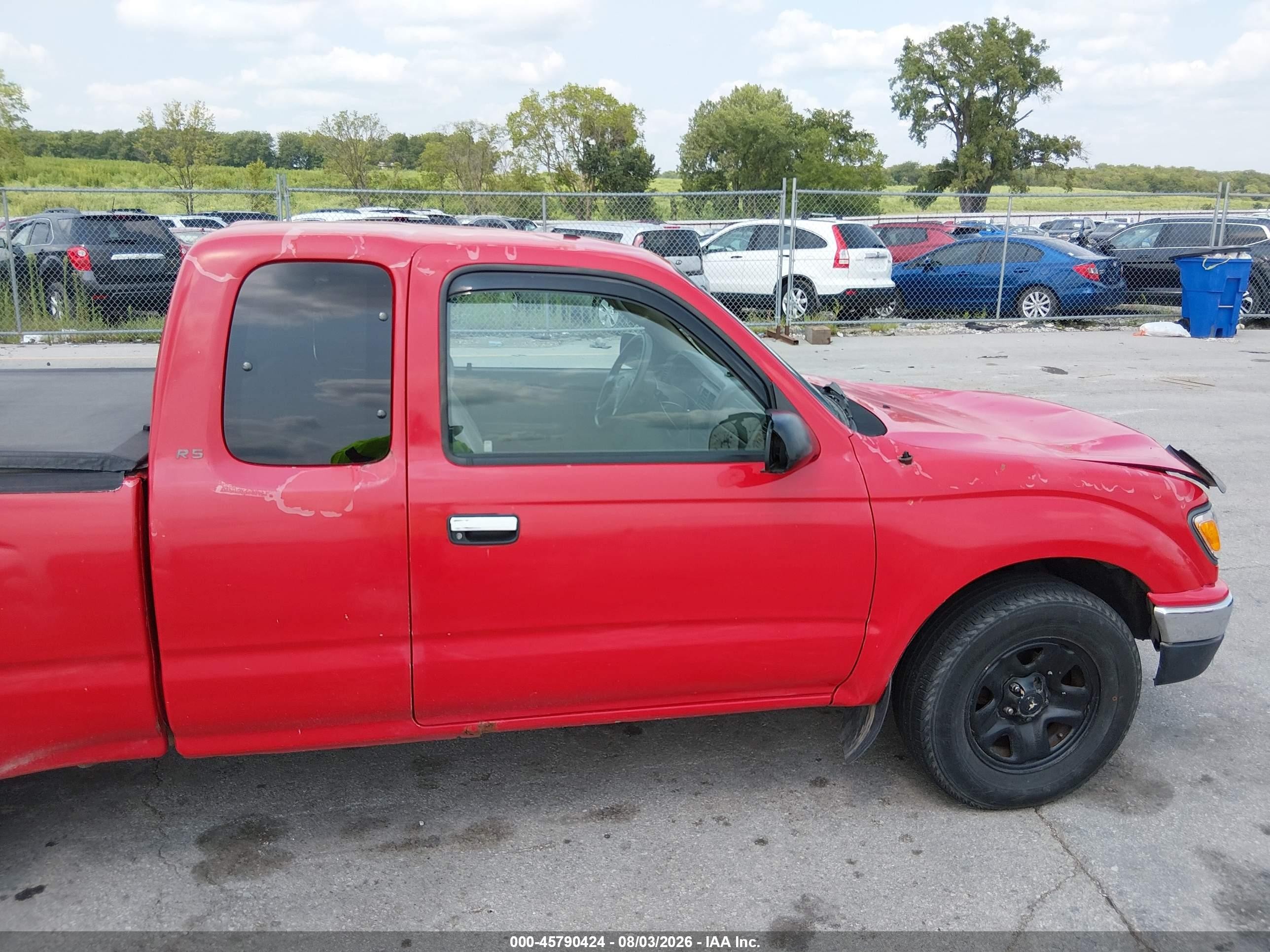 2003 Toyota Tacoma   Red vin: 5TEVL52N63Z219505