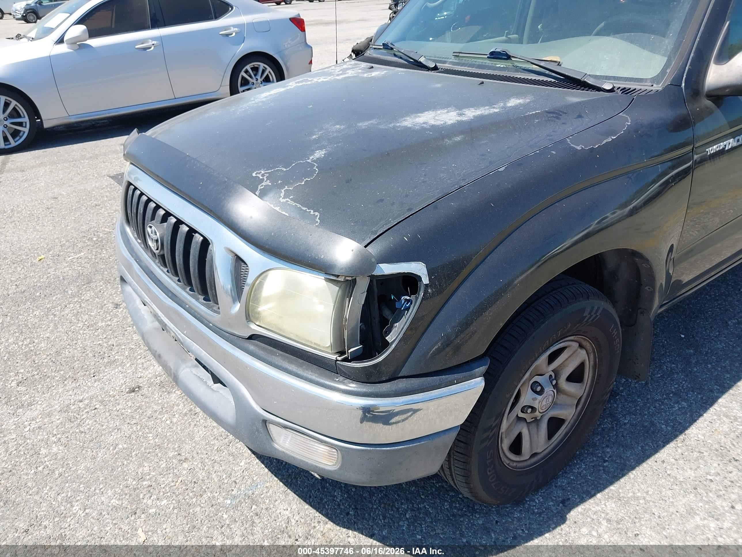 2004 Toyota Tacoma   Black vin: 5TEVL52N64Z337636