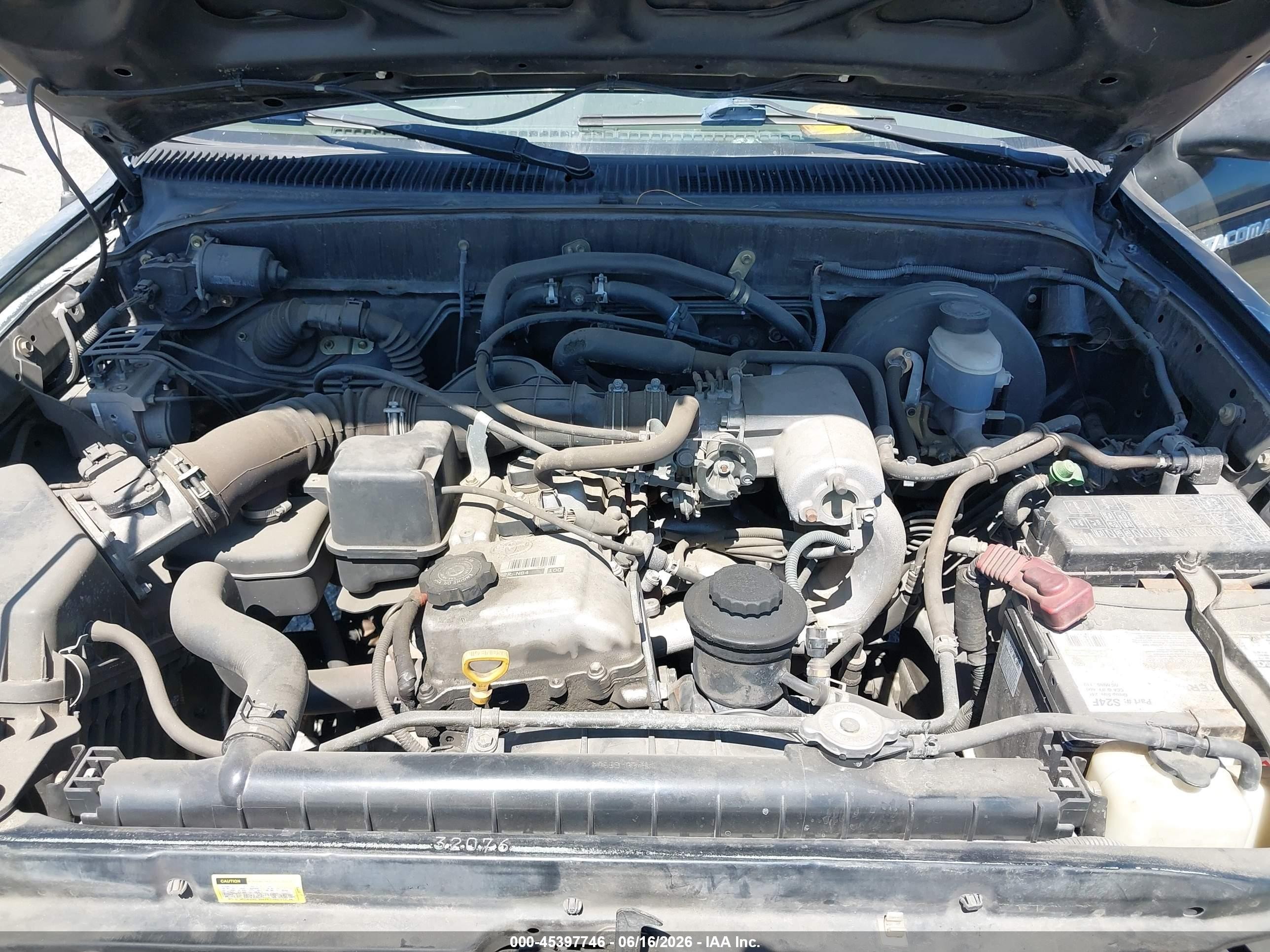 2004 Toyota Tacoma   Black vin: 5TEVL52N64Z337636