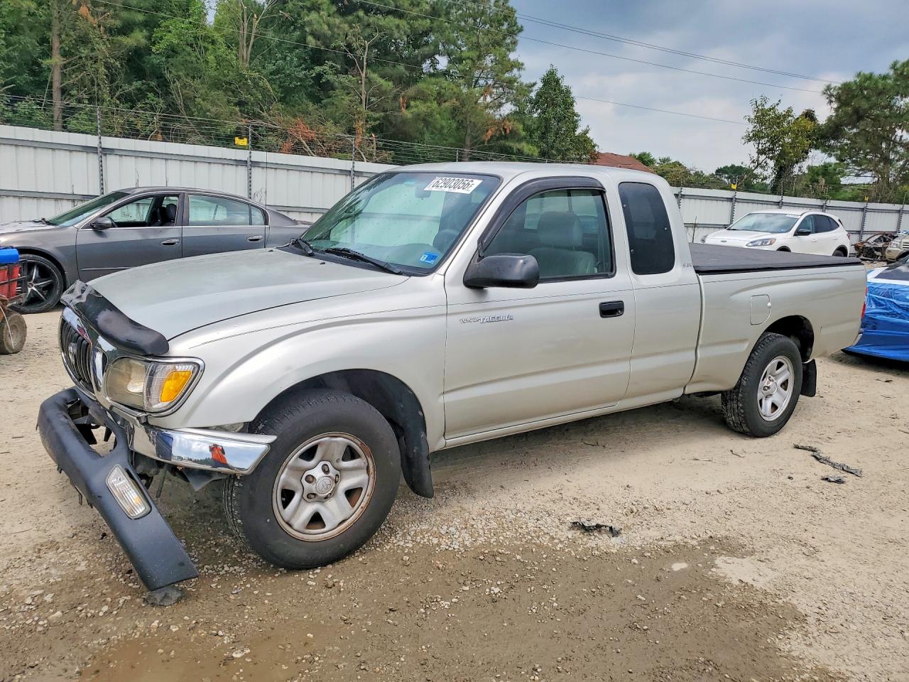 2004 Toyota Tacoma Base Silver vin: 5TEVL52N64Z435520