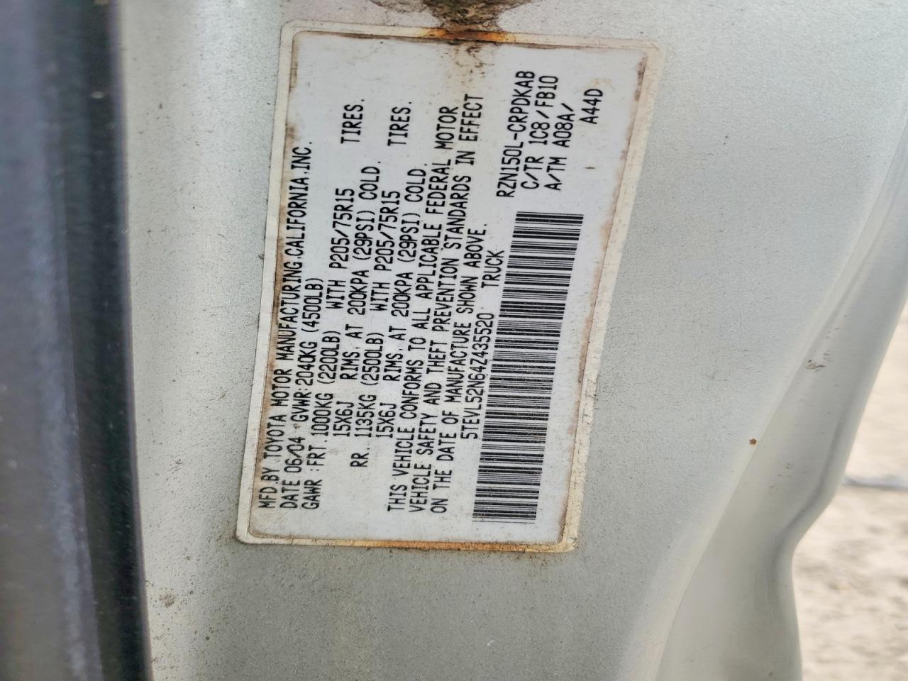 2004 Toyota Tacoma Base Silver vin: 5TEVL52N64Z435520