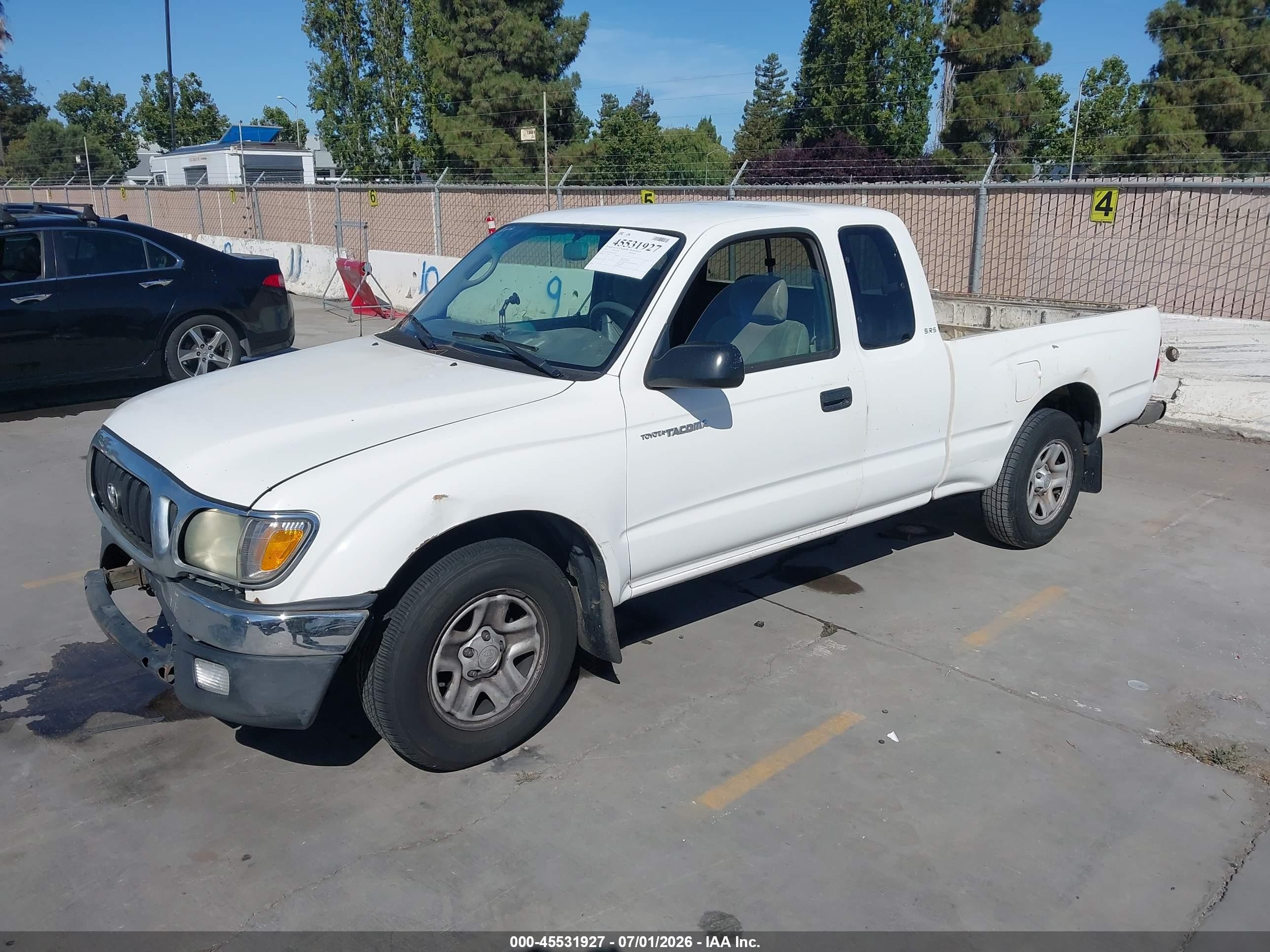 2004 Toyota Tacoma   White vin: 5TEVL52N64Z461390