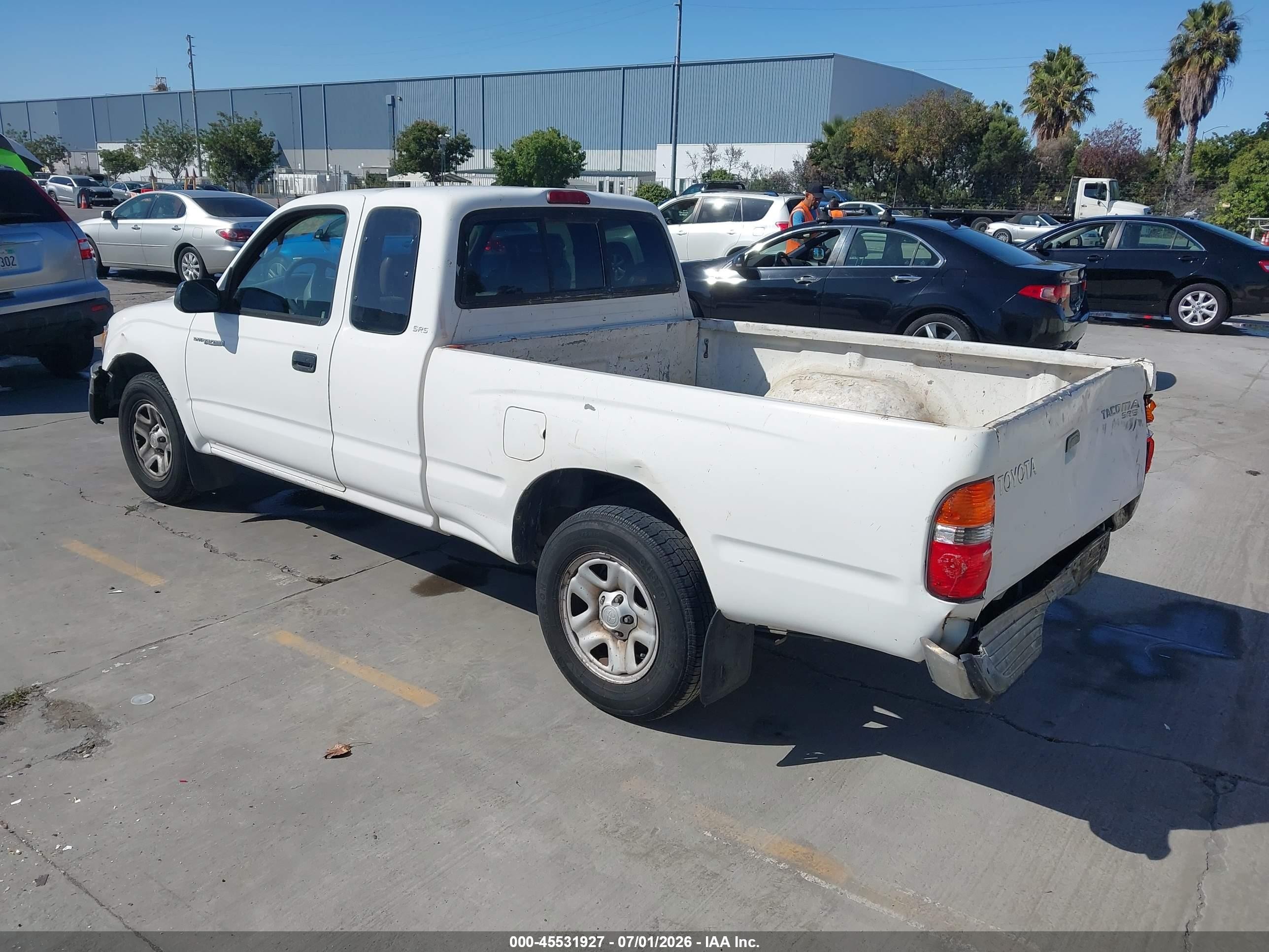 2004 Toyota Tacoma   White vin: 5TEVL52N64Z461390