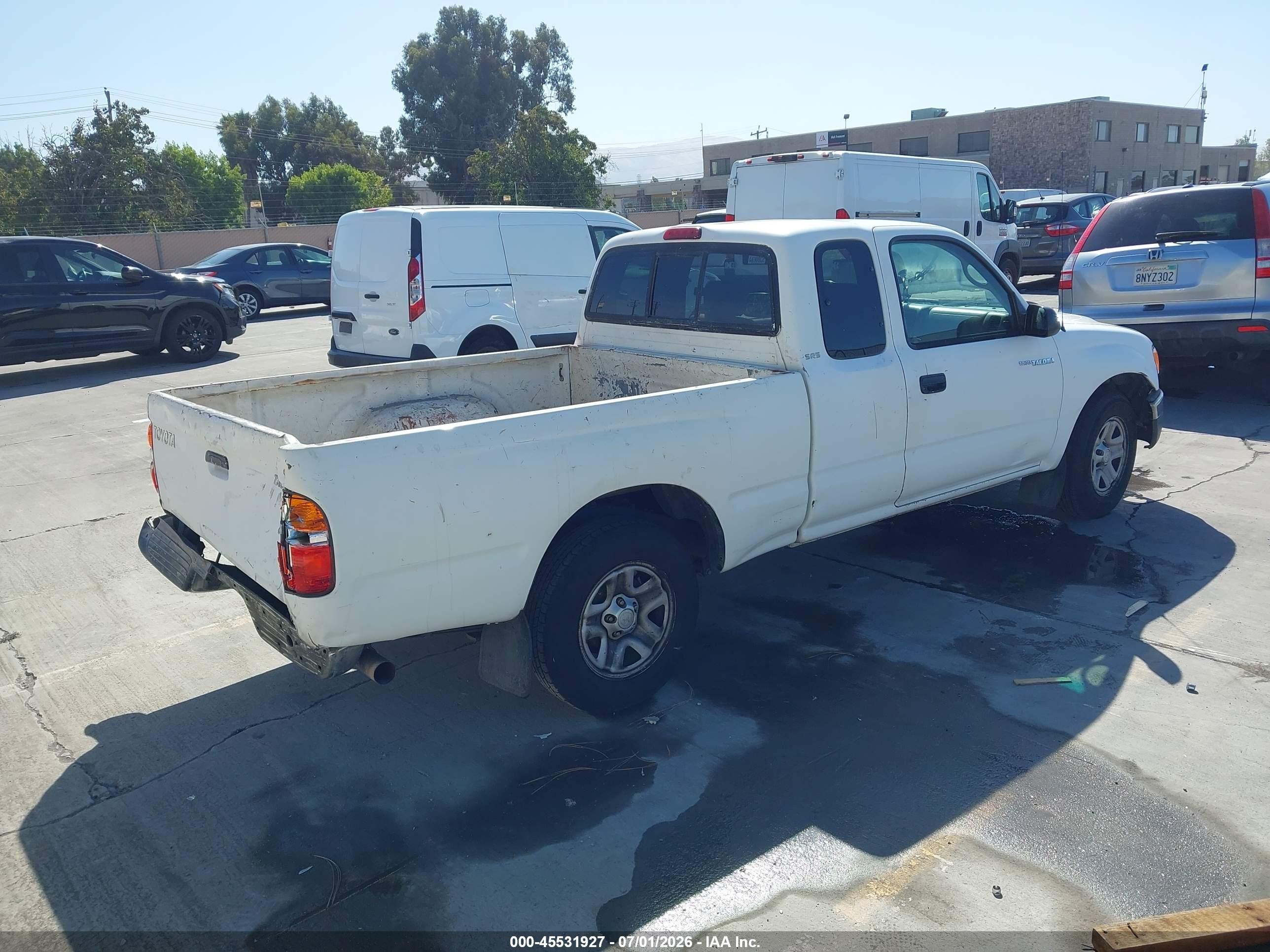 2004 Toyota Tacoma   White vin: 5TEVL52N64Z461390
