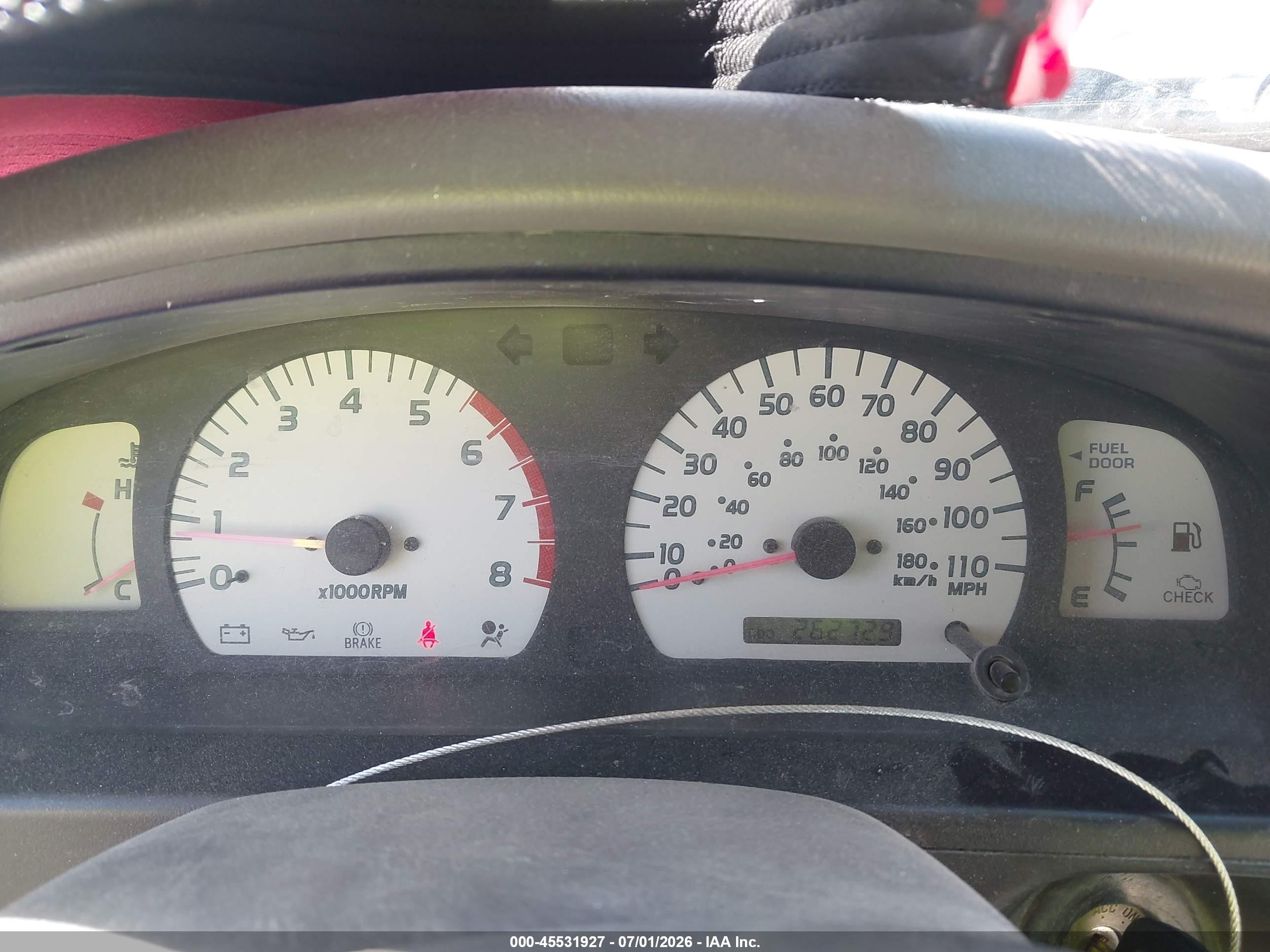 2004 Toyota Tacoma   White vin: 5TEVL52N64Z461390