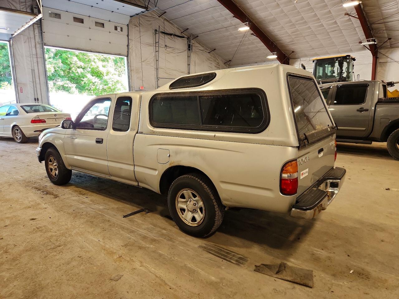 2001 Toyota Tacoma Xtracab Silver vin: 5TEVL52N71Z732260