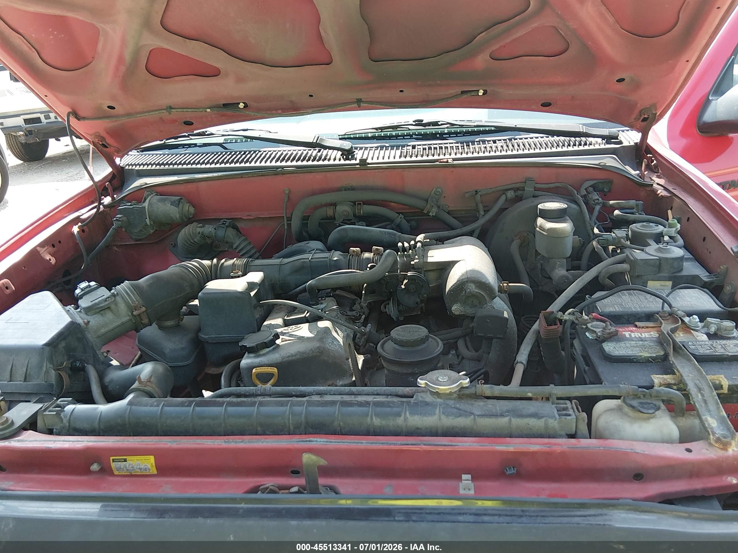 2001 Toyota Tacoma   Red vin: 5TEVL52N71Z864760
