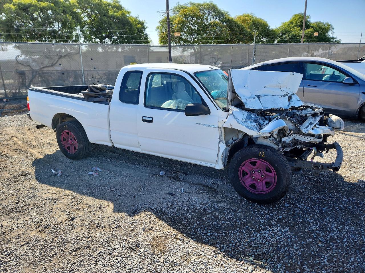 2002 Toyota Tacoma Xtracab White vin: 5TEVL52N72Z035849