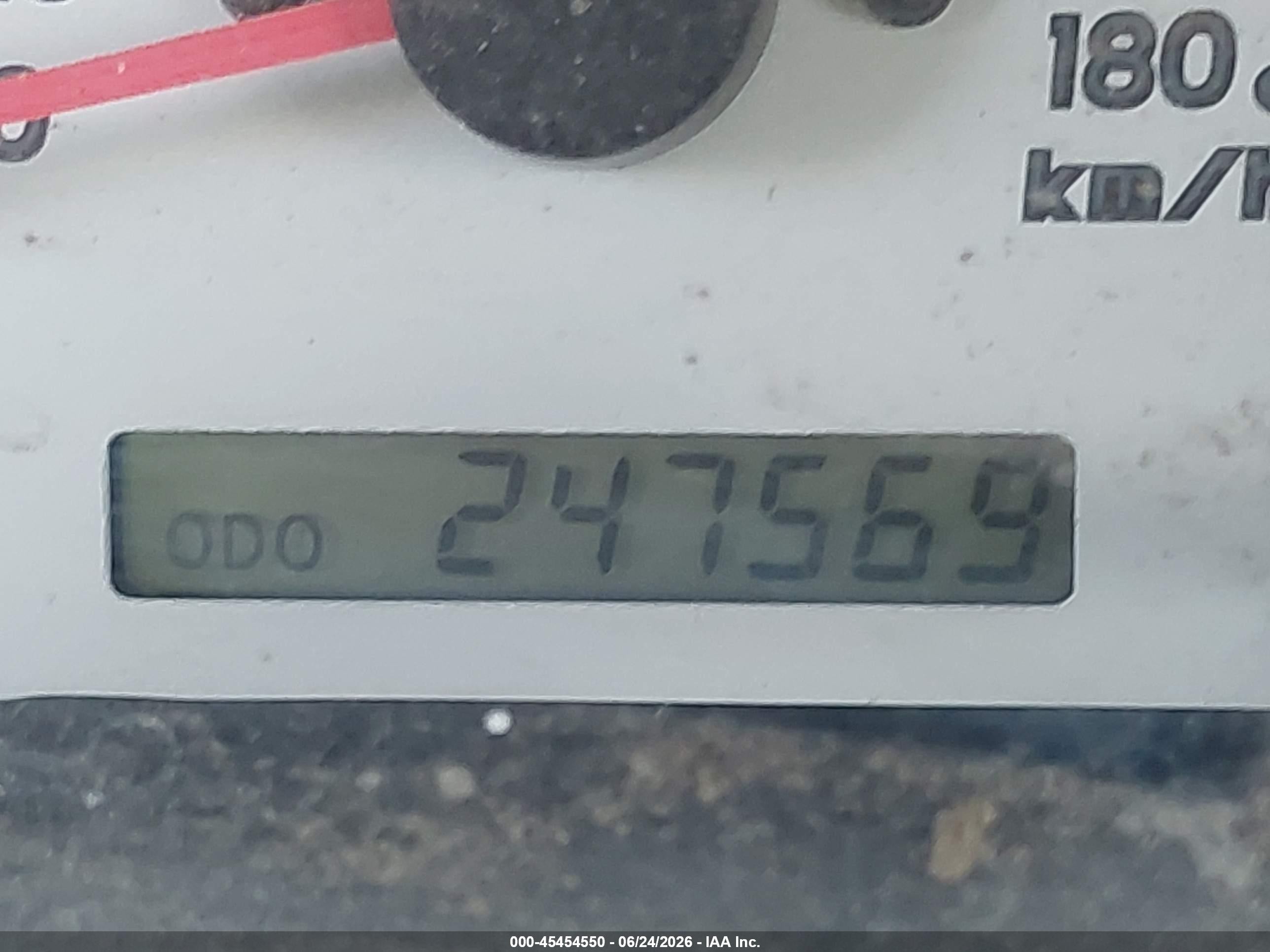 2003 Toyota Tacoma   Silver vin: 5TEVL52N73Z234434