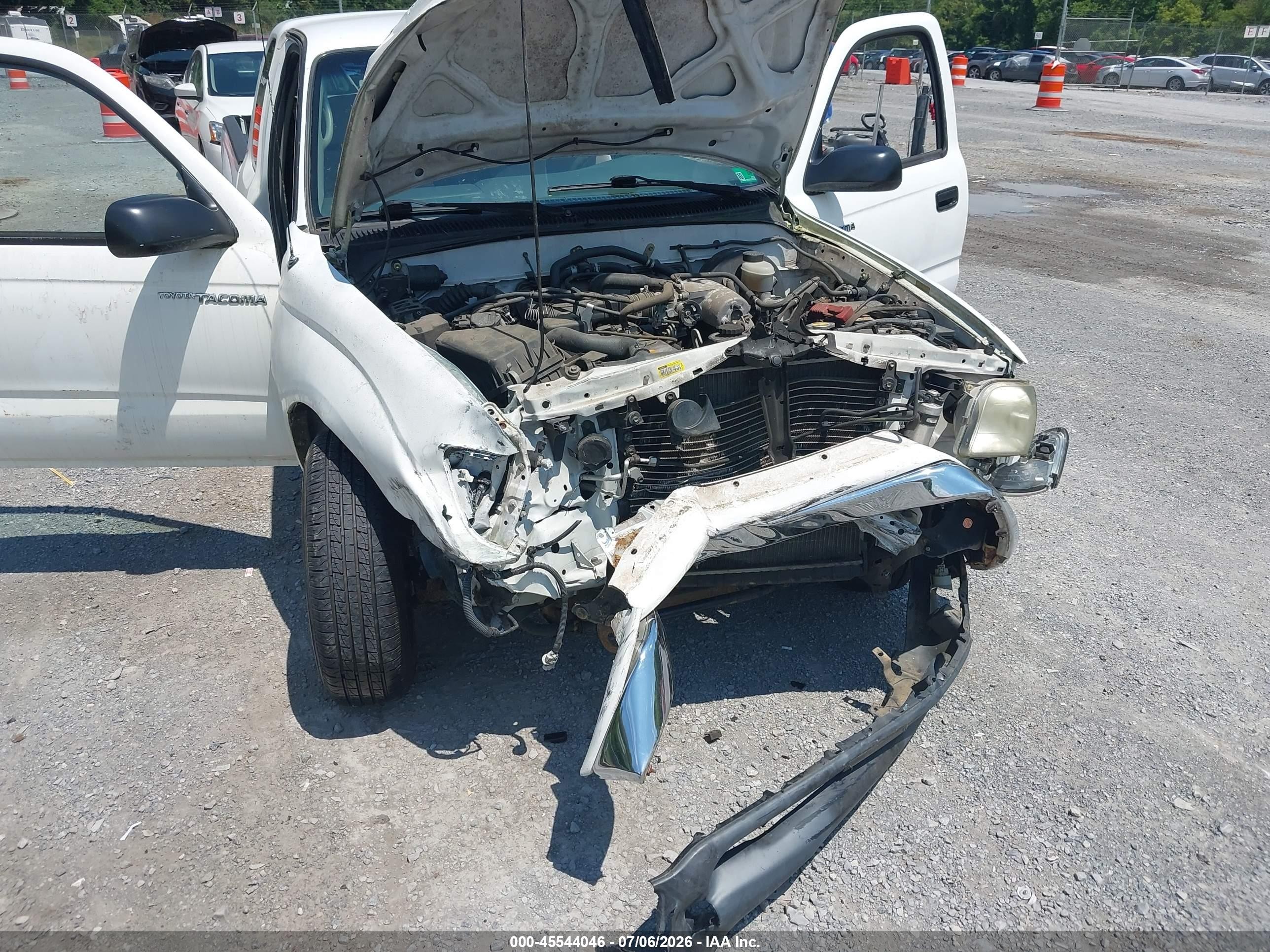 2003 Toyota Tacoma   White vin: 5TEVL52N73Z244946