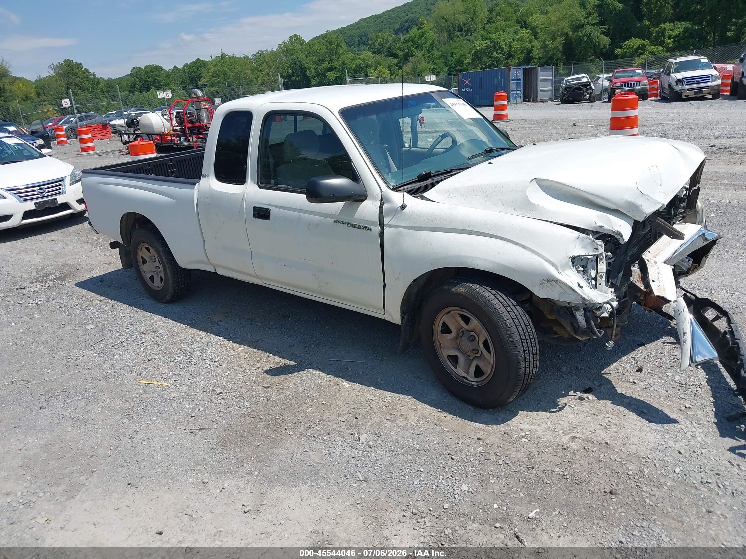 2003 Toyota Tacoma   White vin: 5TEVL52N73Z244946