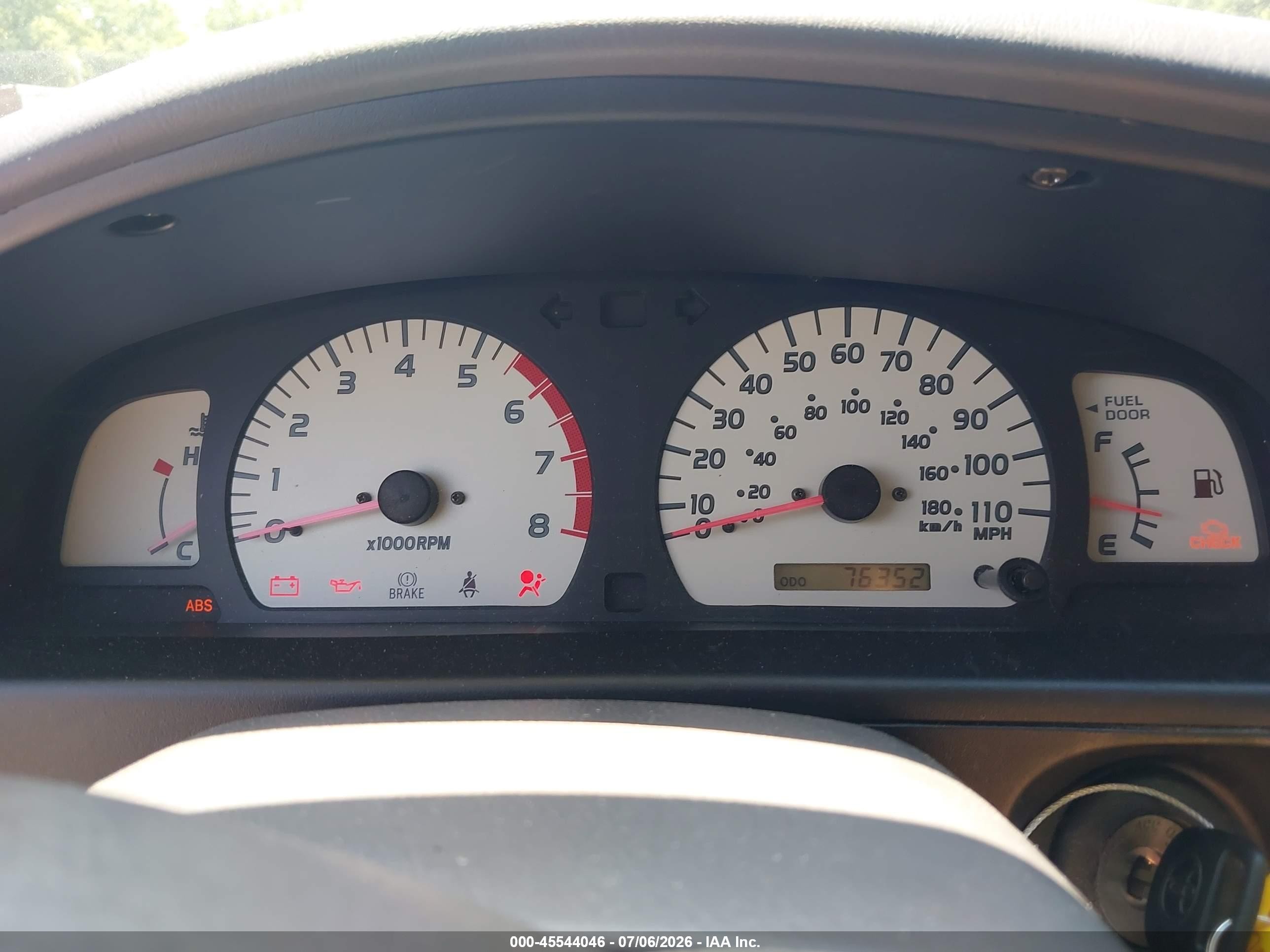 2003 Toyota Tacoma   White vin: 5TEVL52N73Z244946