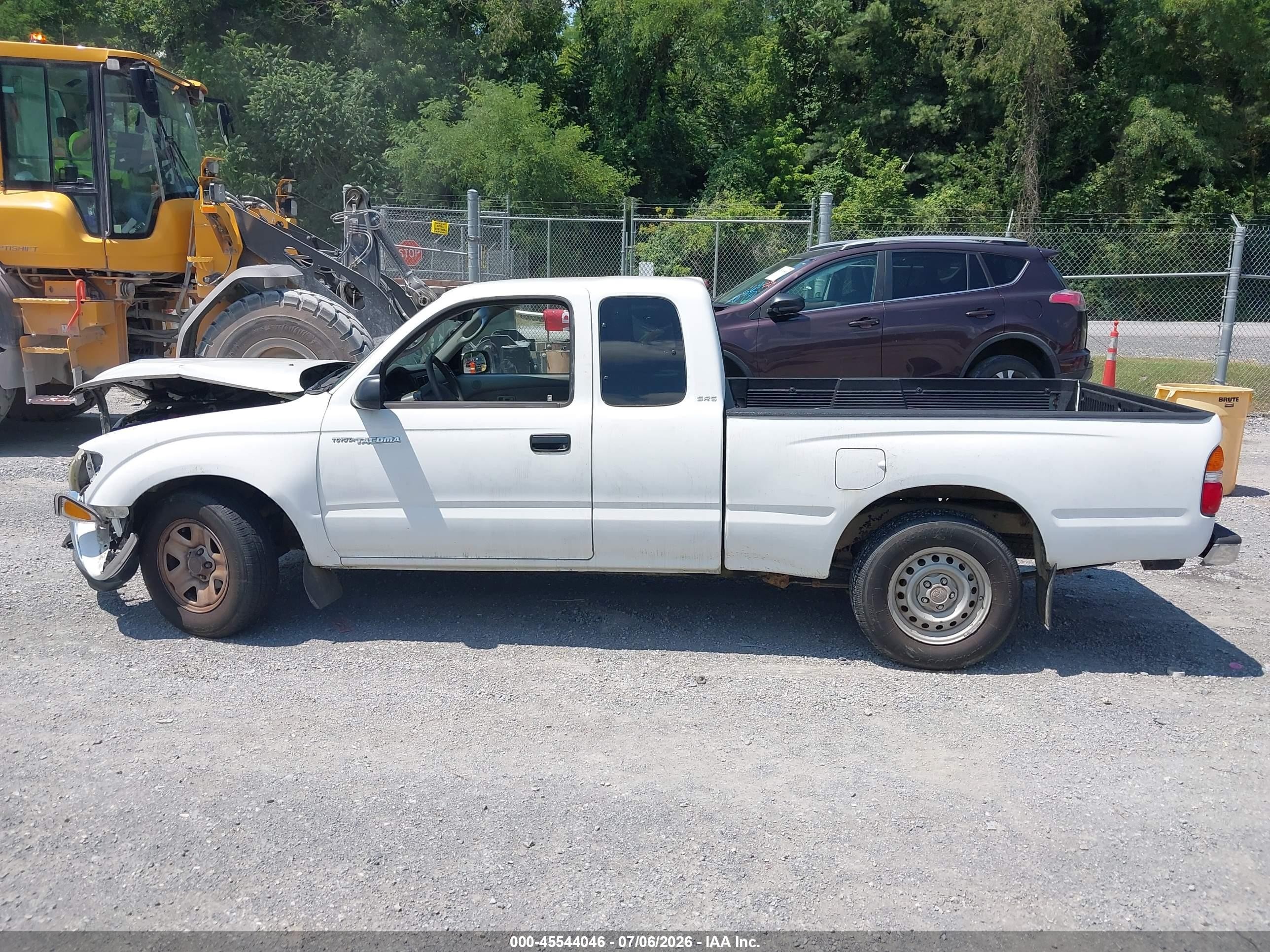 2003 Toyota Tacoma   White vin: 5TEVL52N73Z244946