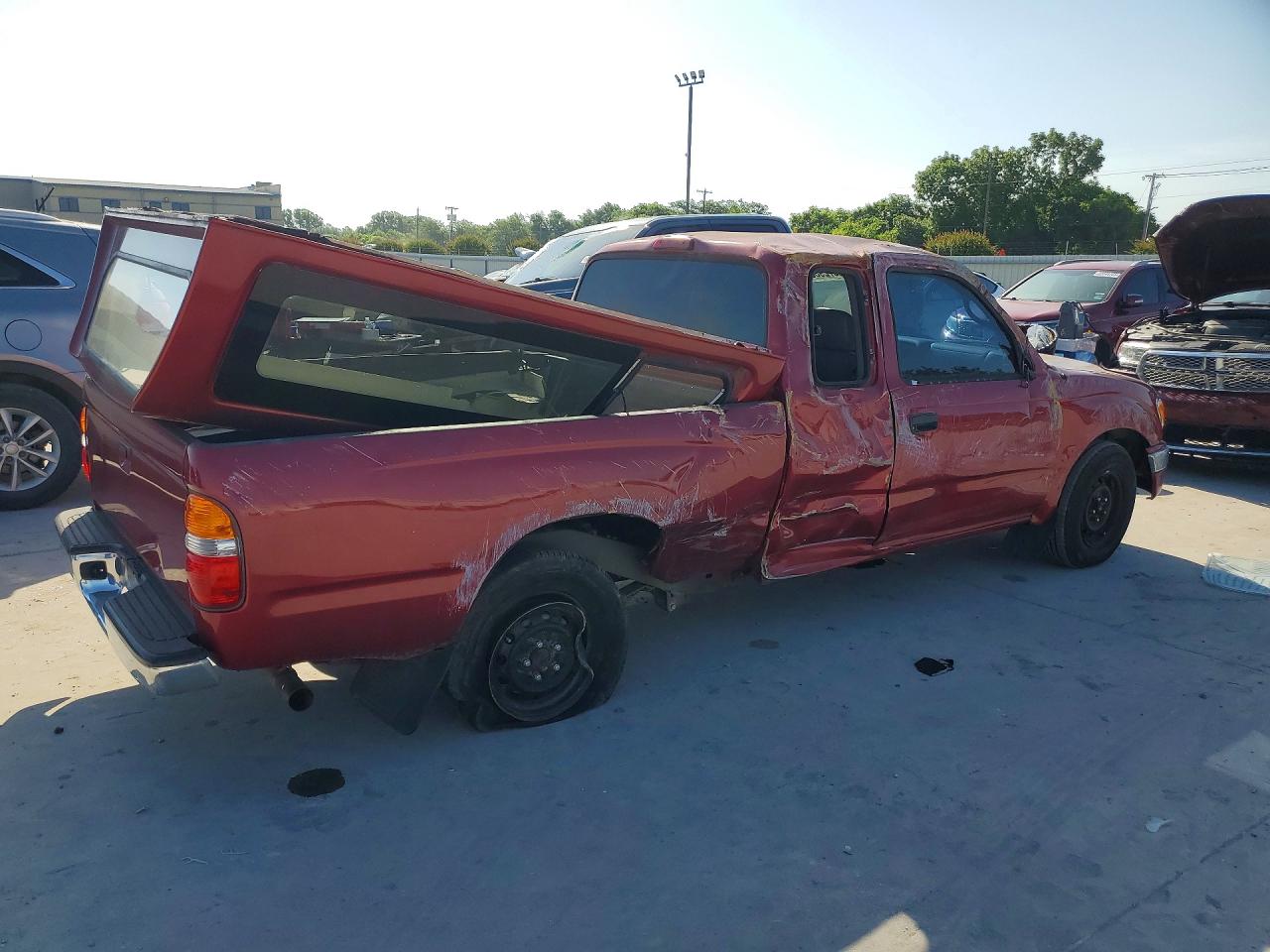 2004 Toyota Tacoma Xtracab Red vin: 5TEVL52N74Z431217