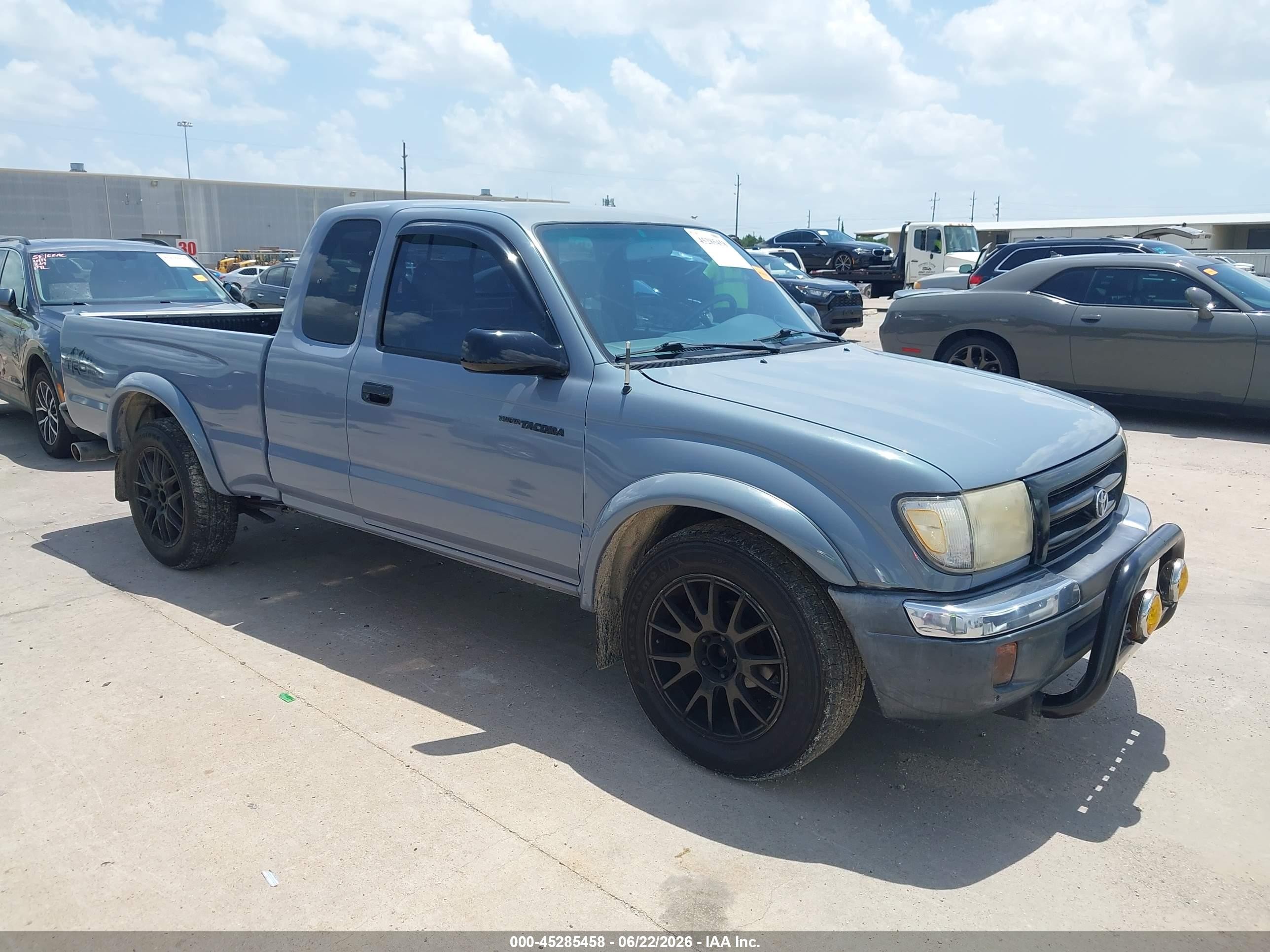 2000 Toyota Tacoma   Gray vin: 5TEVL52N7YZ696984
